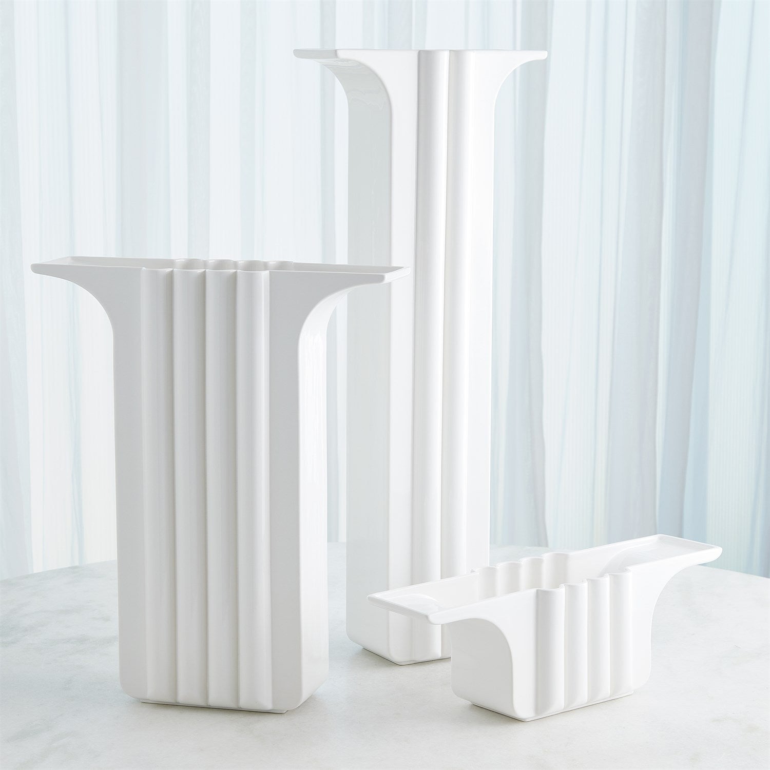 Global Views Flying Column Vase