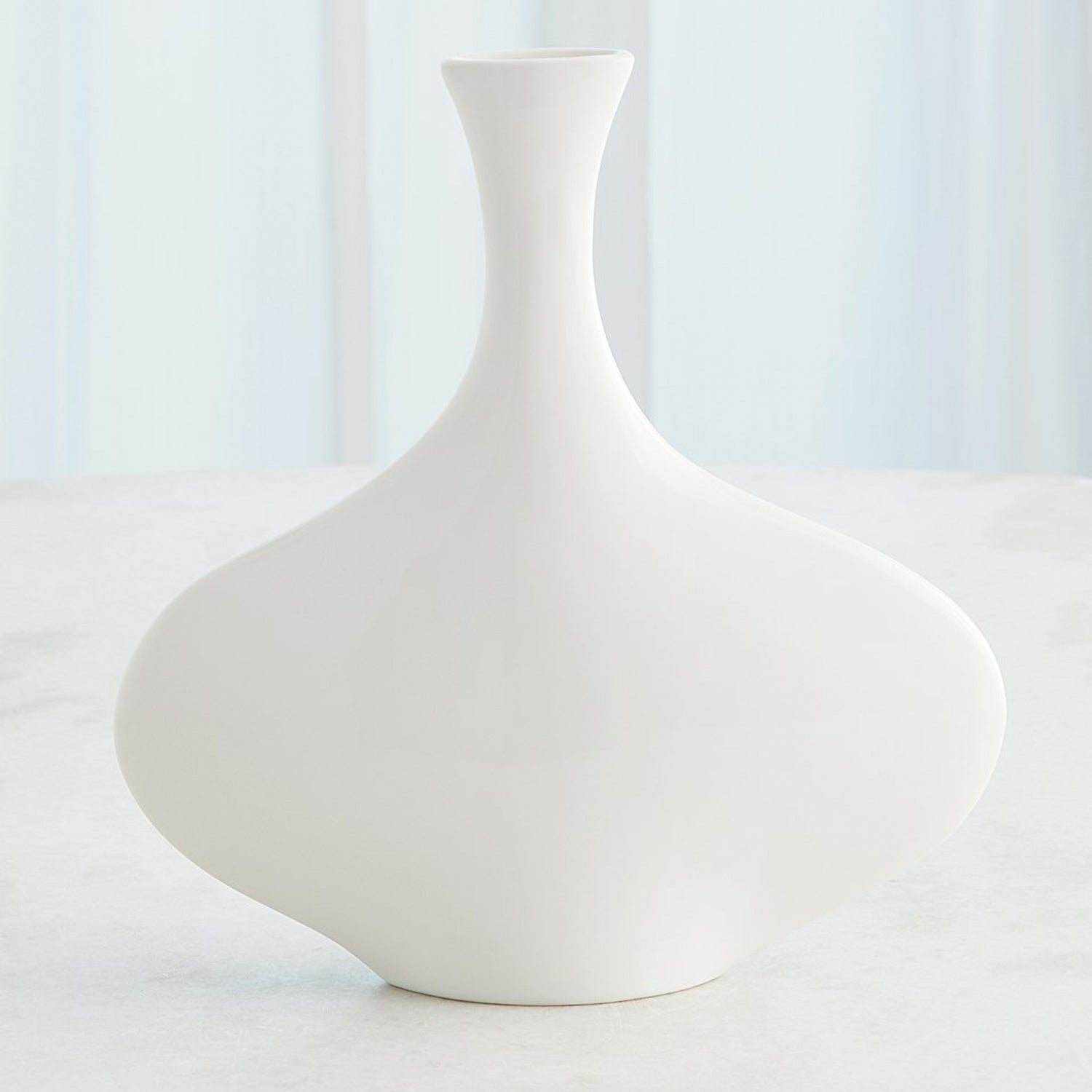 Global Views Silhouette Vase