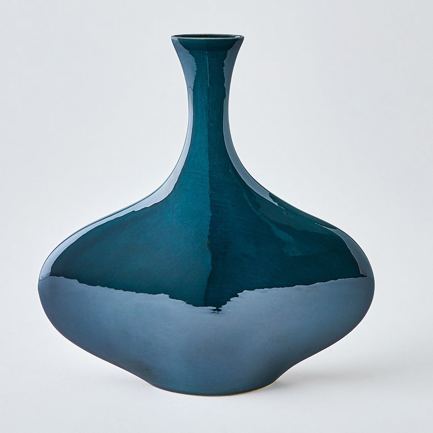 Global Views Silhouette Vase