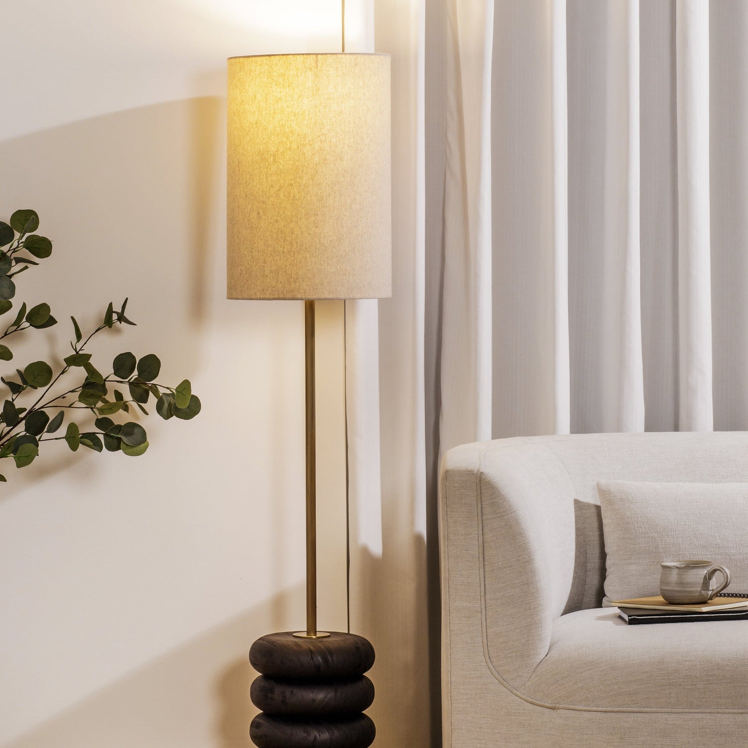Co. House Designs Sandia Black Floor Lamp