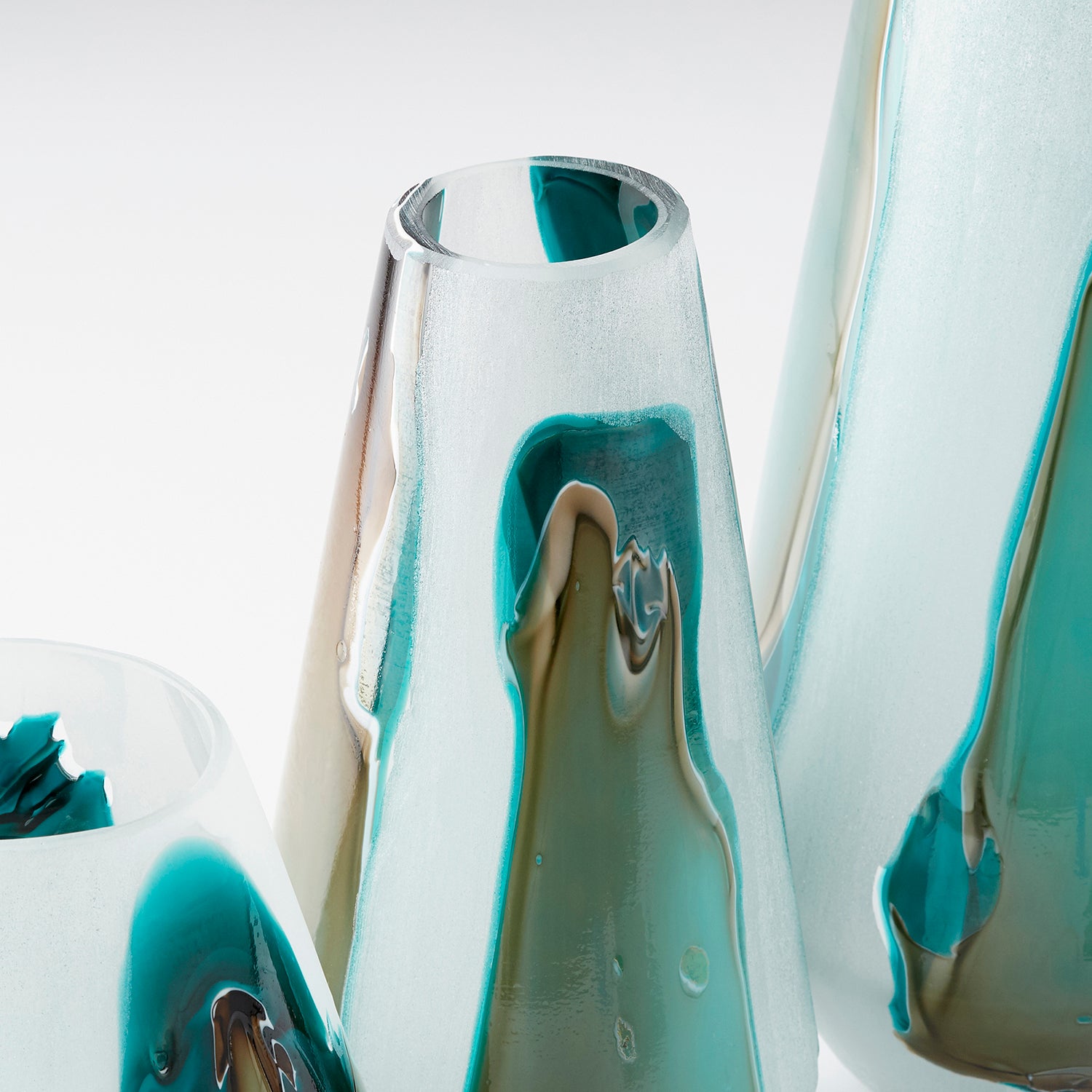 Cyan Design Ferdinand Vase