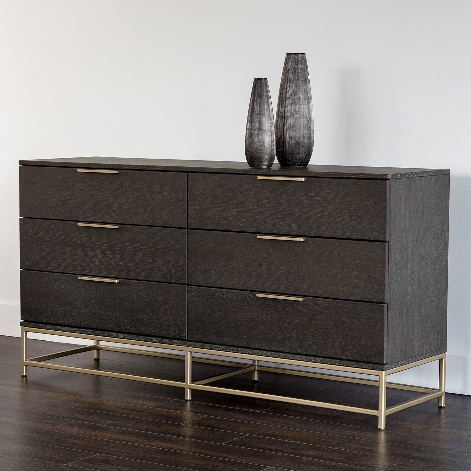 Sunpan Rebel Dresser