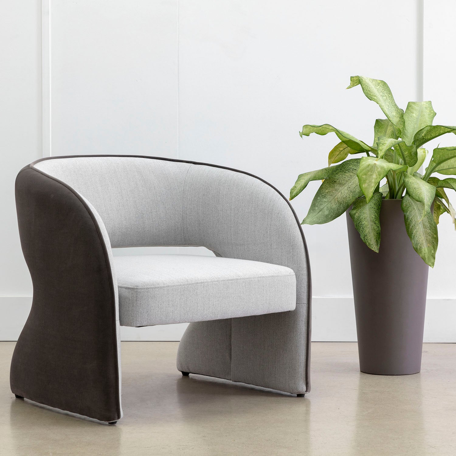 Sunpan Rosalia Lounge Chair