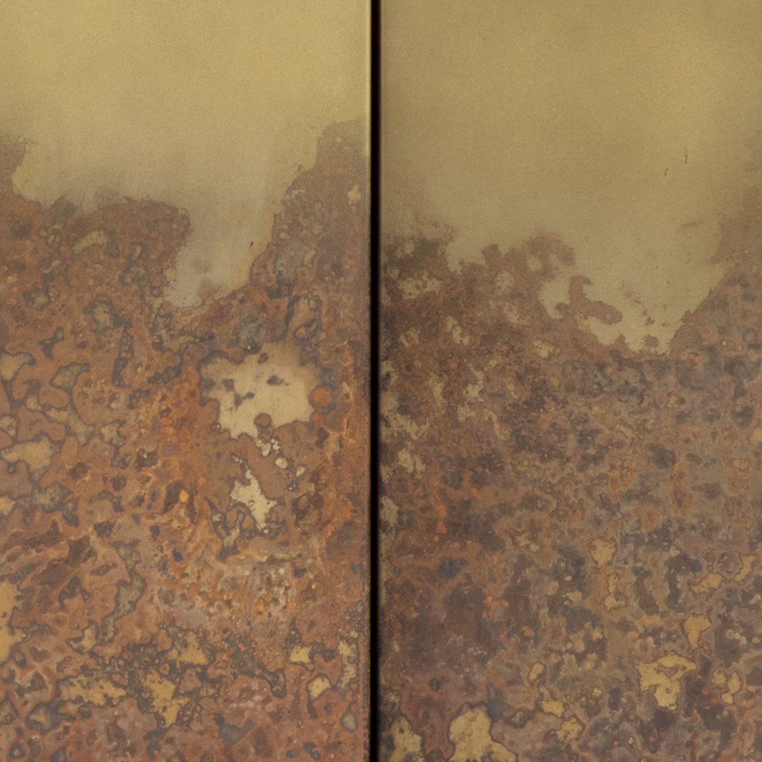 Sunpan Auburn Media Console And Cabinet