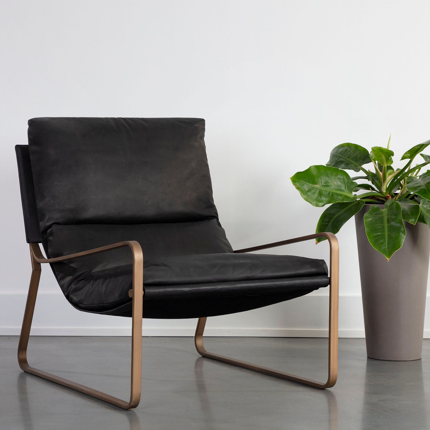 Sunpan Zancor Lounge Chair