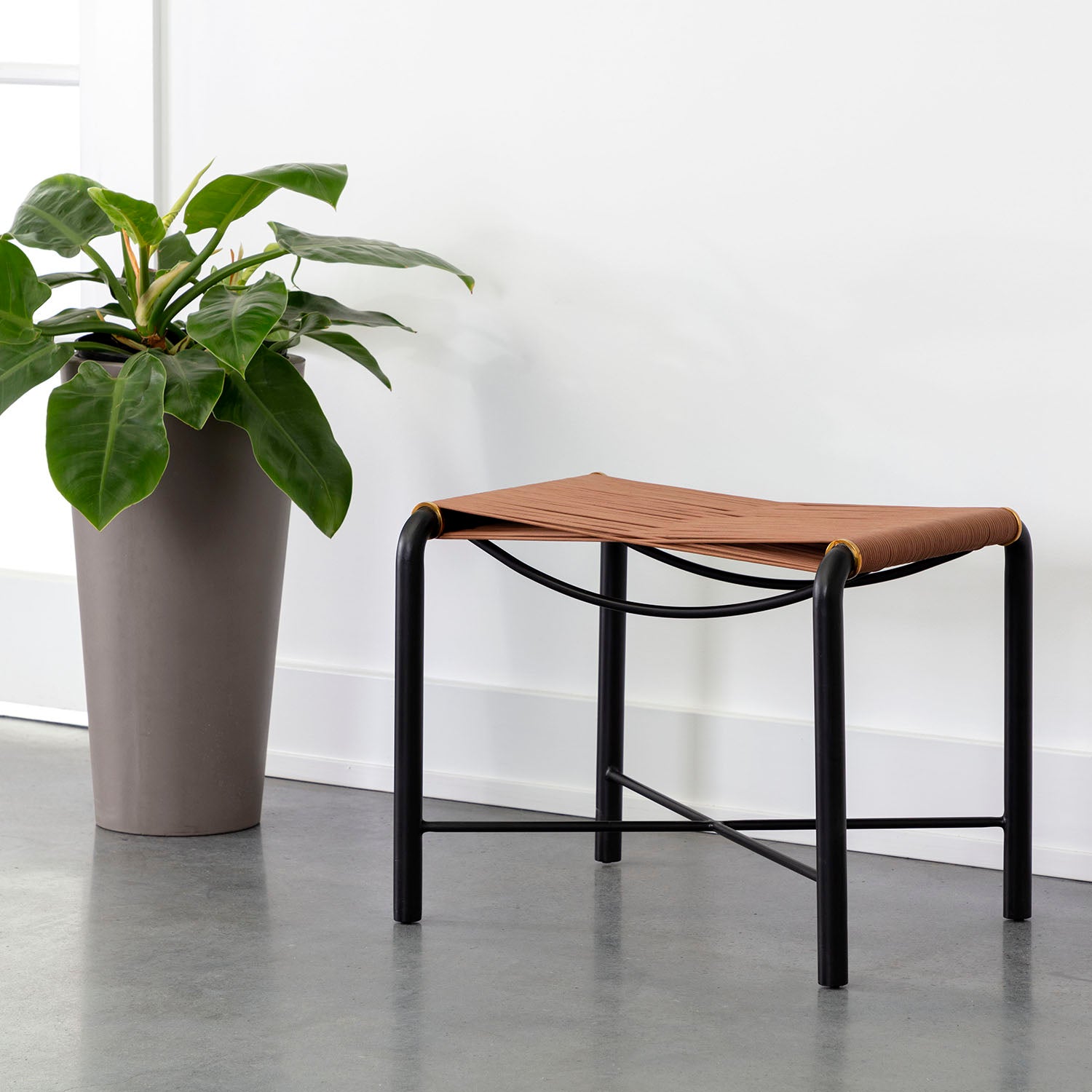 Sunpan Riz Stool