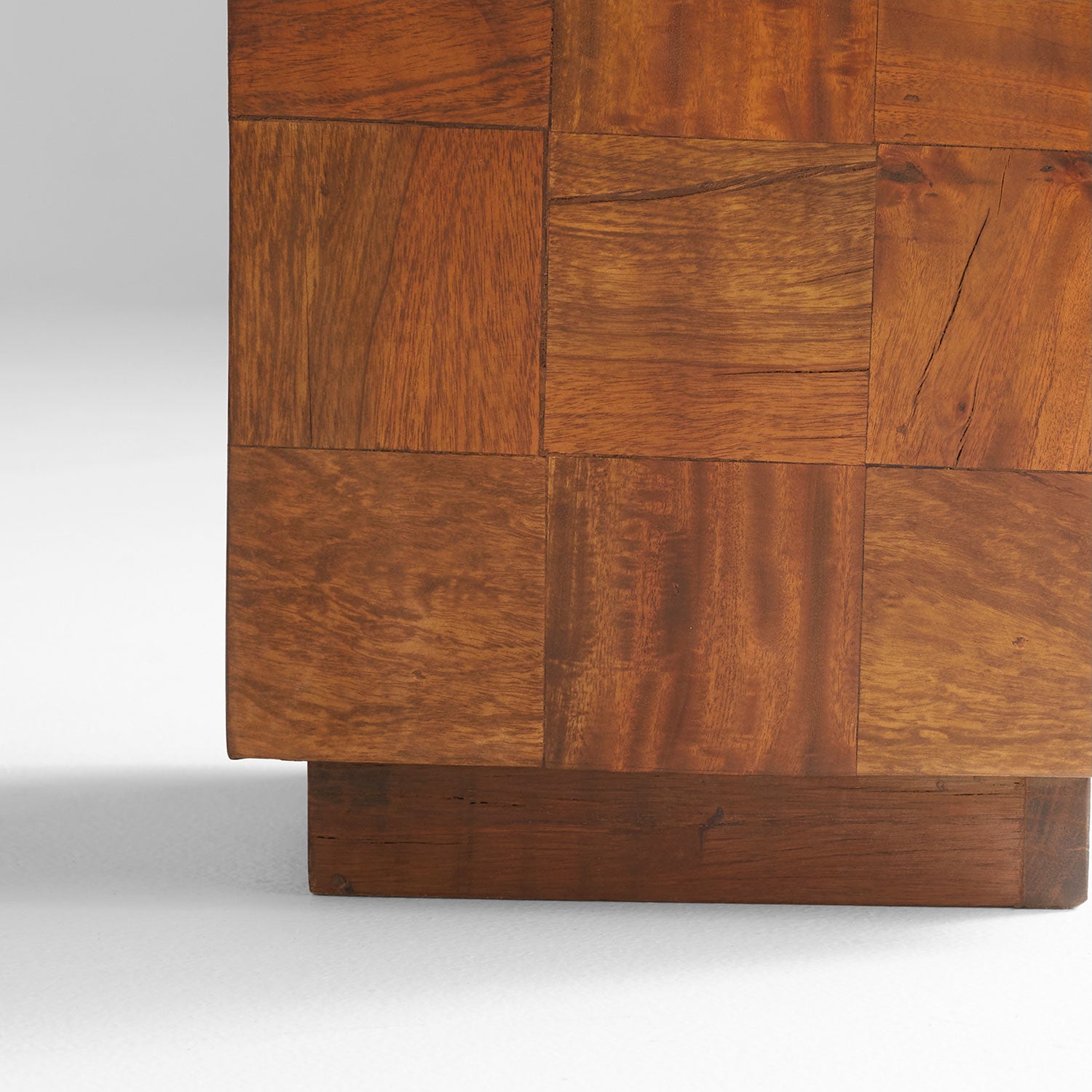 Cyan Design Halma Pedestal