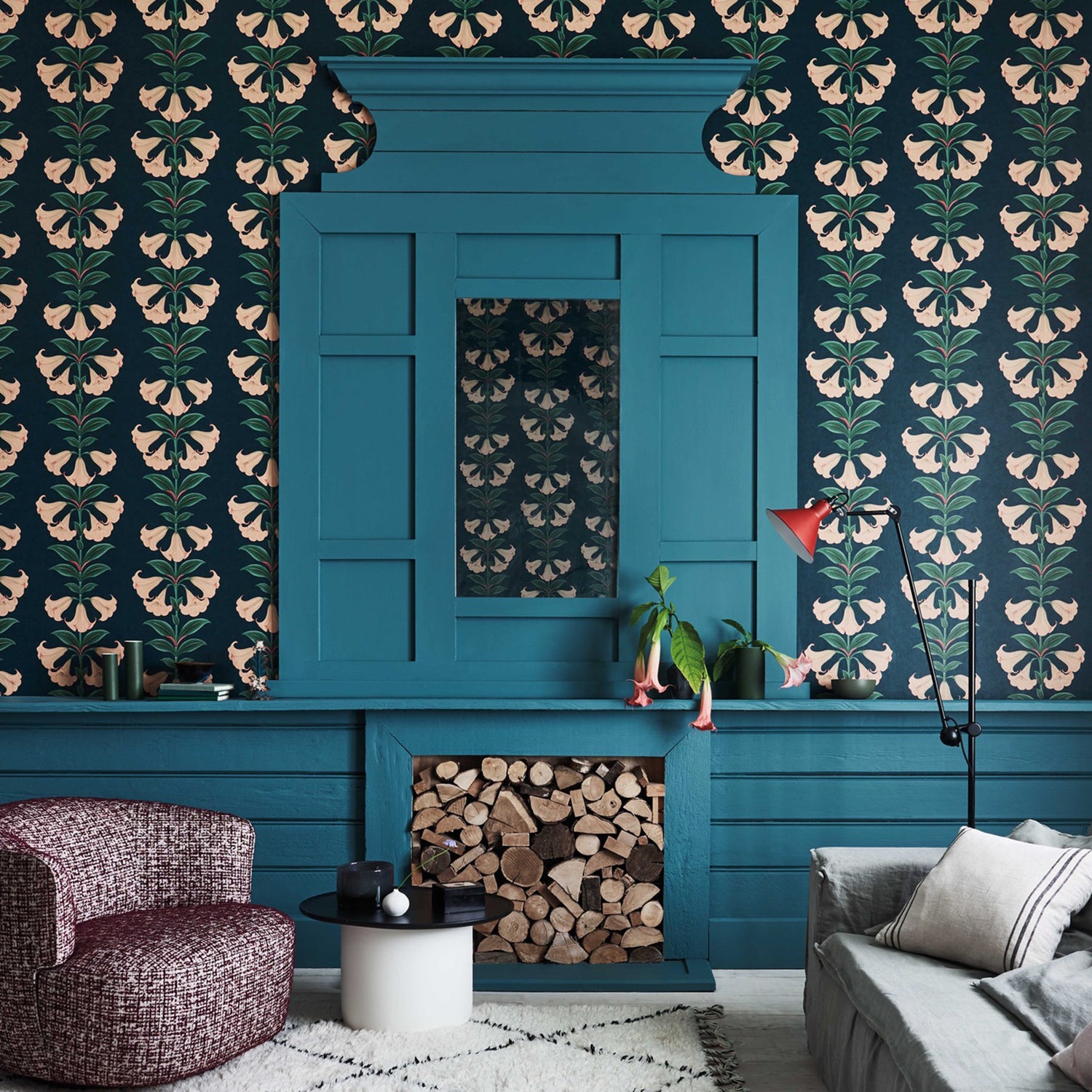 Cole & Son Seville Angels Trumpet Wallpaper
