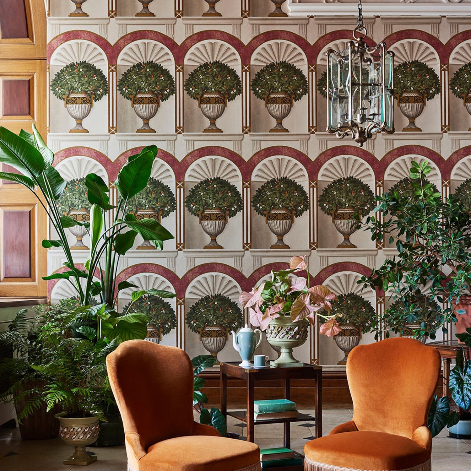 Cole & Son Historic Royal Palaces Great Masters Royal Jardiniere Wallpaper