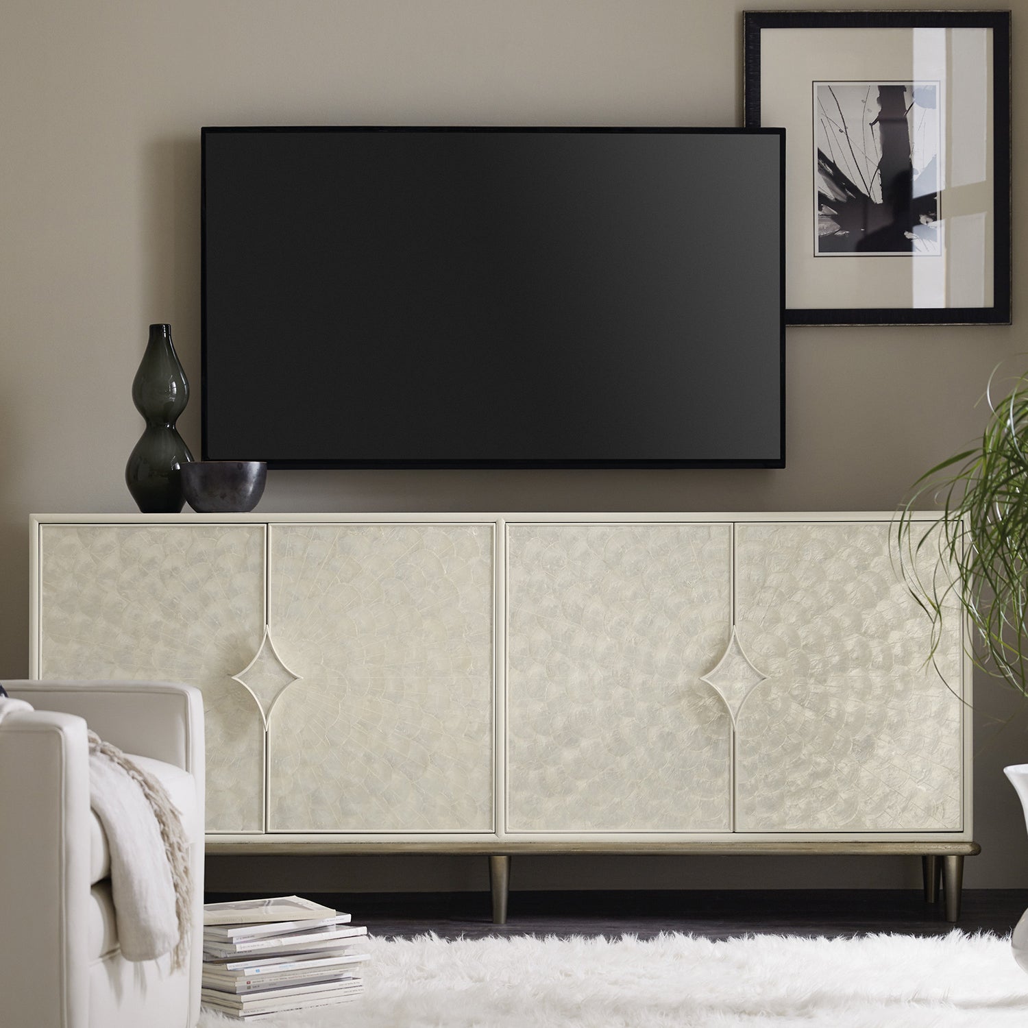 Hooker Furniture Shell Entertainment Console