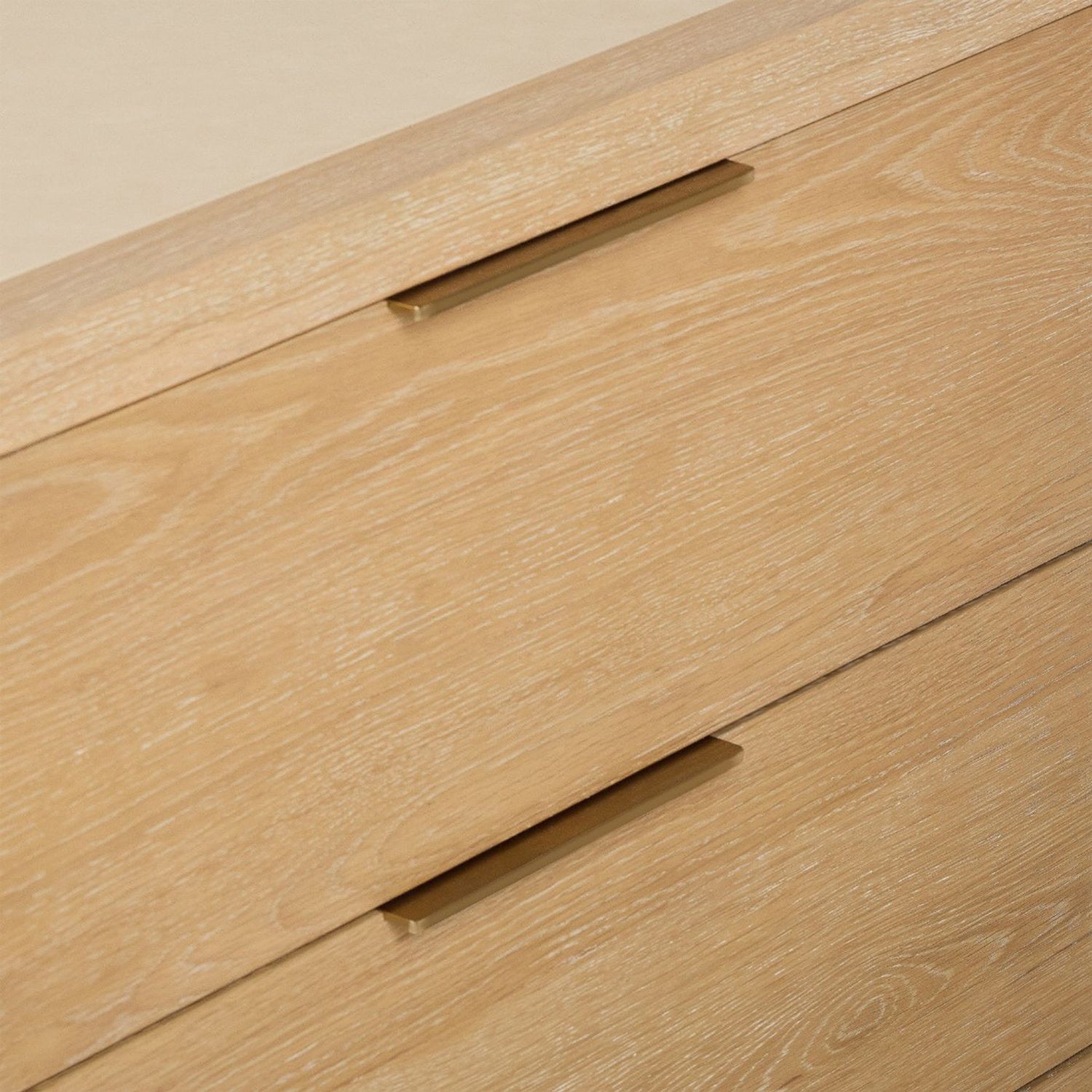 Close-up of the Oak finish on the Montaigne Saddle 6 Drawer Chest