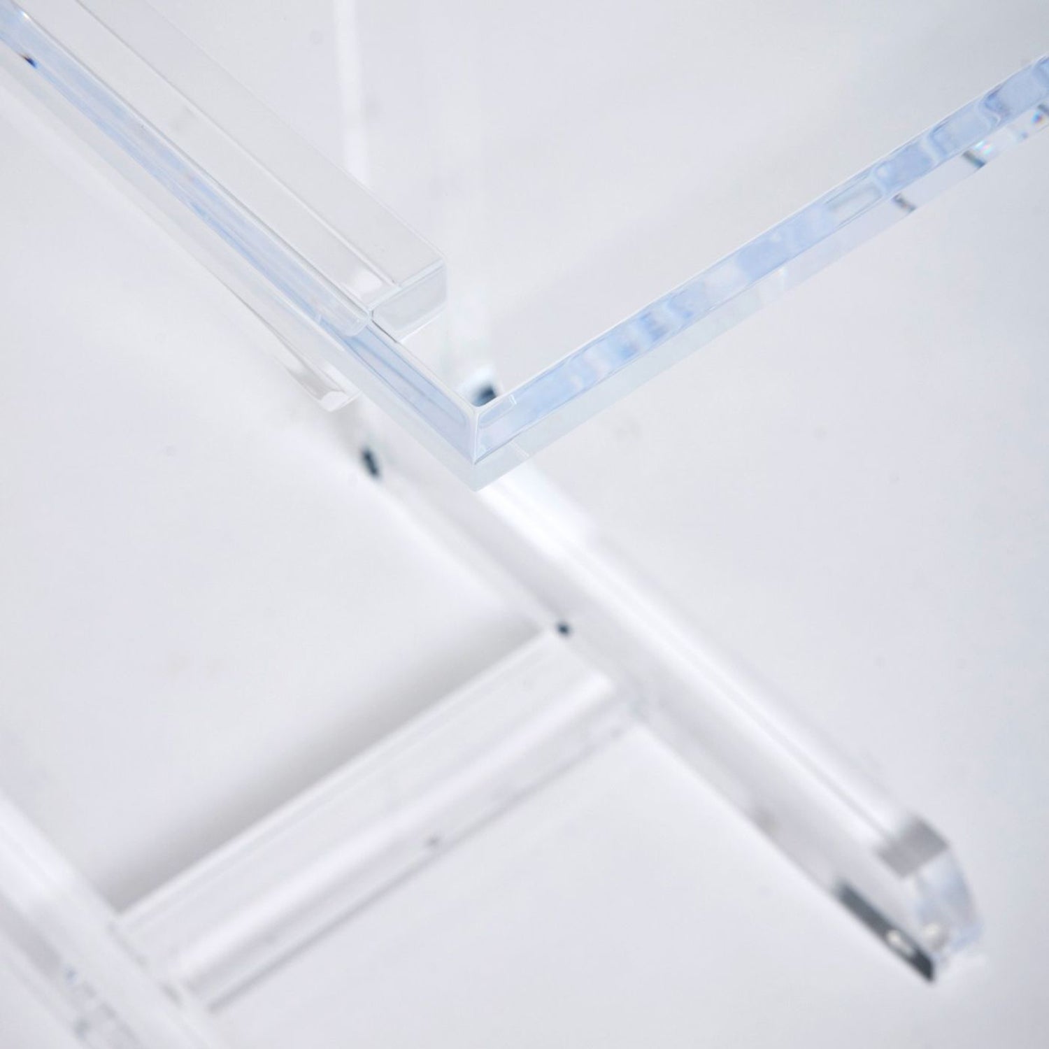 Interlude Home Zola Acrylic Hugging Table