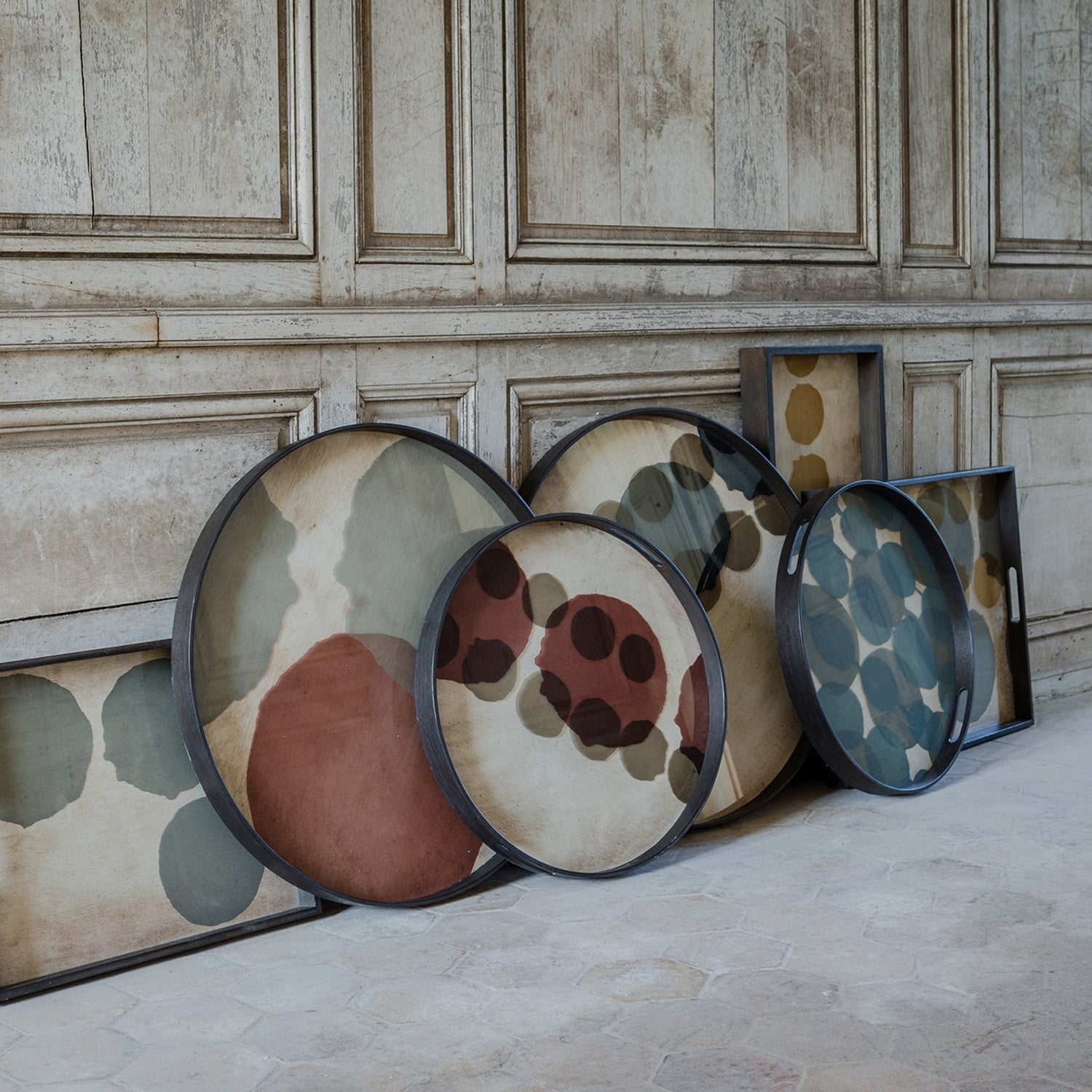 Ethnicraft Overlapping Dots Glass Tray