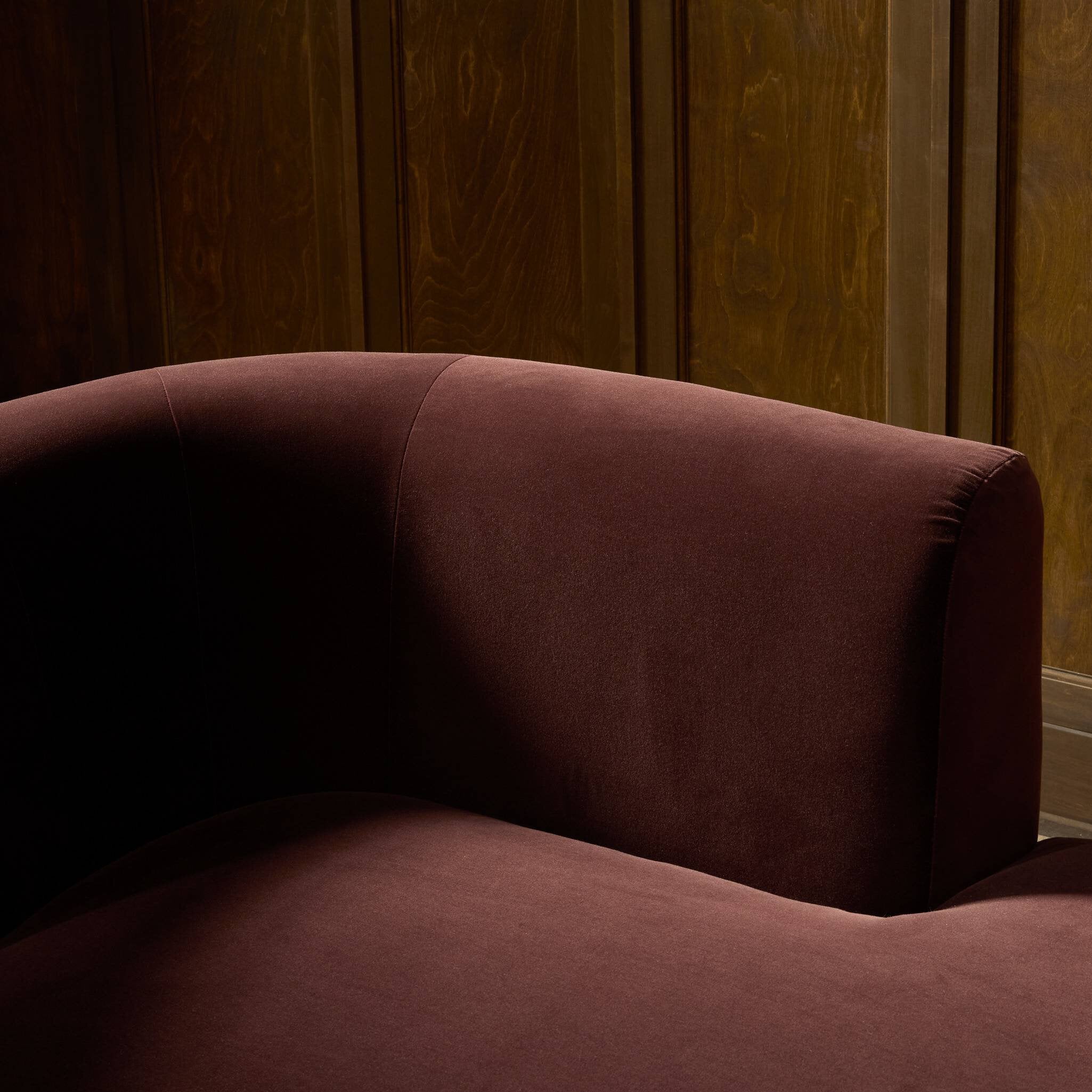 Four Hands Deandra Surrey Plum Tete A Tete Chaise detail view 6