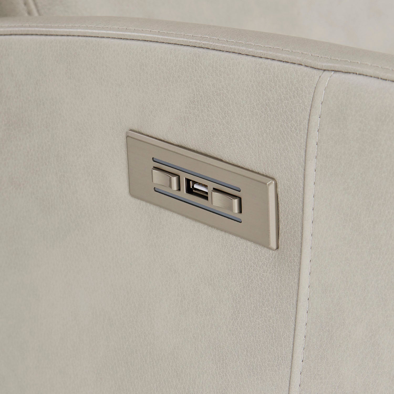 Bernhardt Living Weller Leather Power Motion Chair