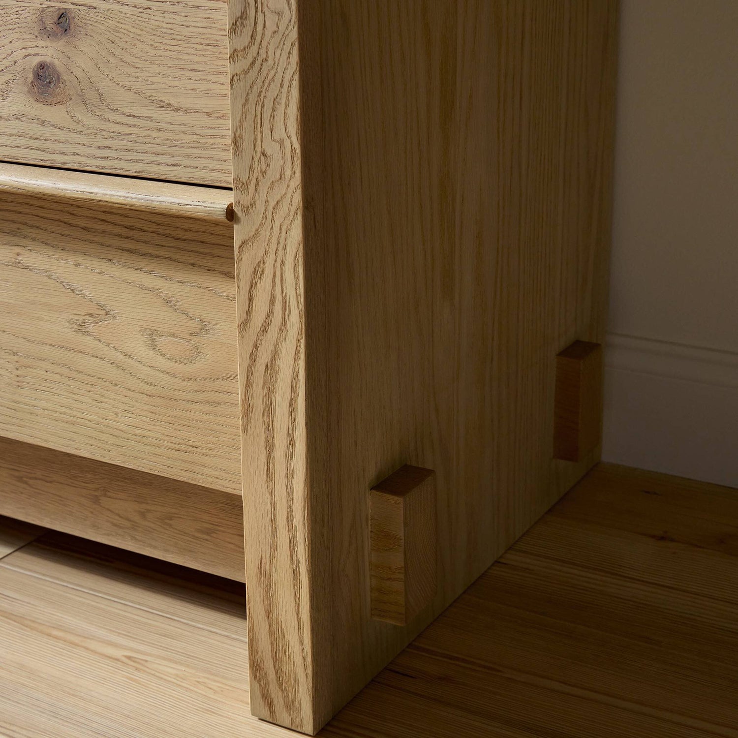 Four Hands Aramis 6 Drawer Dresser