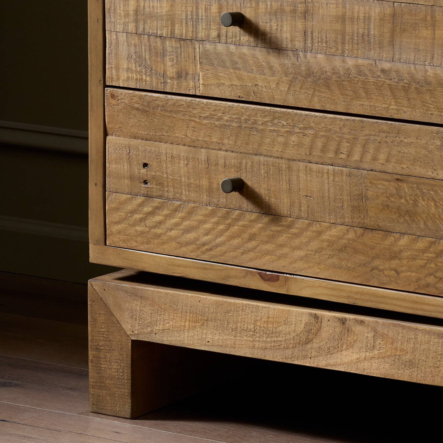 Four Hands Matthes 6 Drawer Dresser