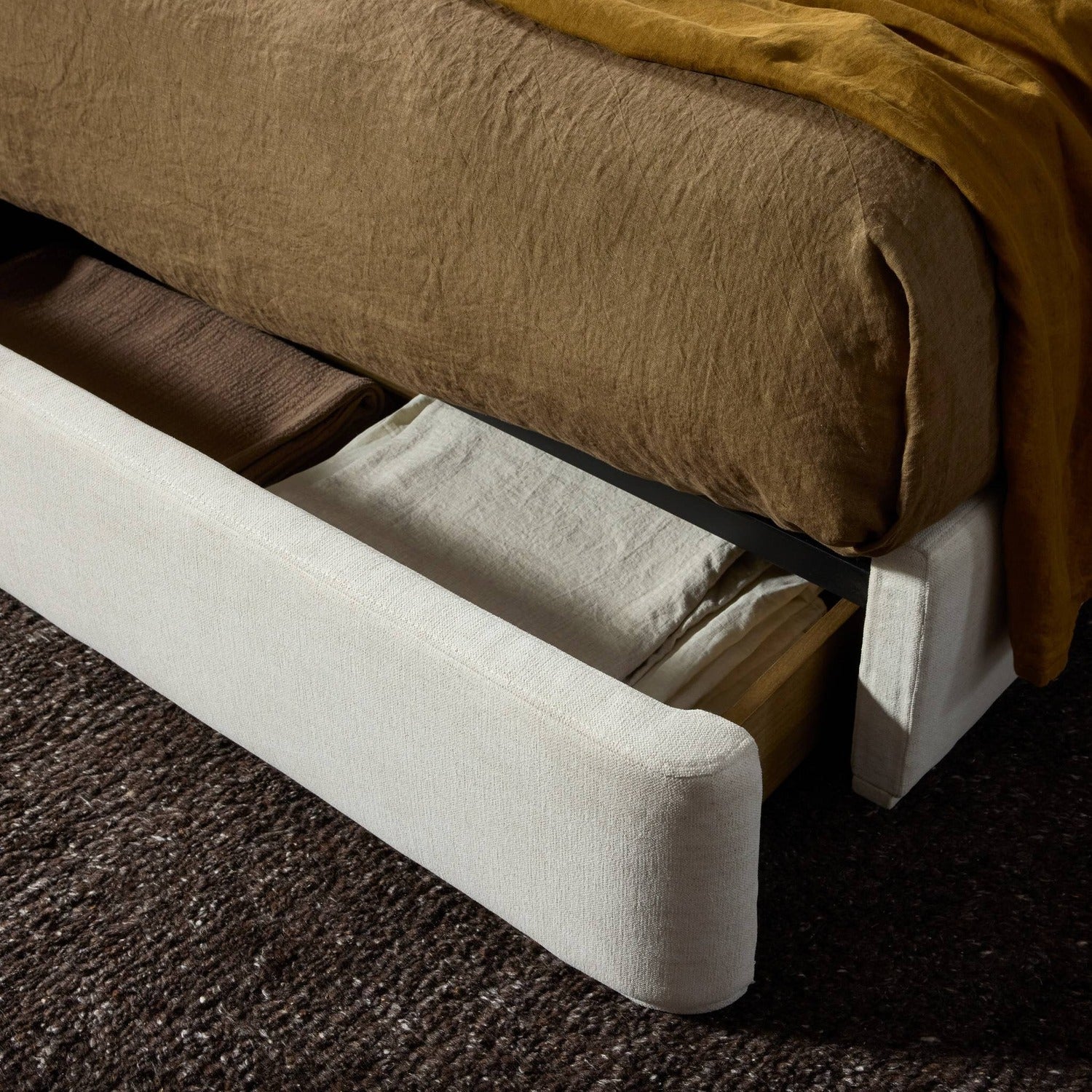 Four Hands Beckett Crypton Nomad Snow Storage Bed
