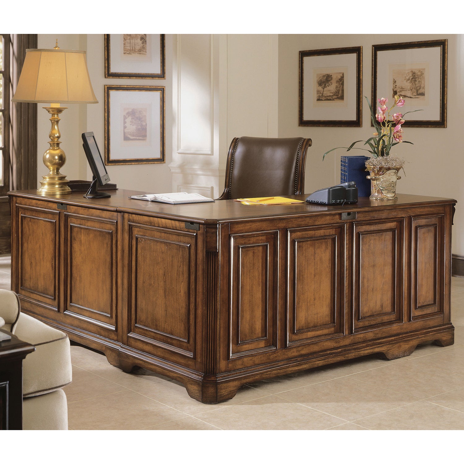 Hooker Furniture Brookhaven Executive L Right Return Desk