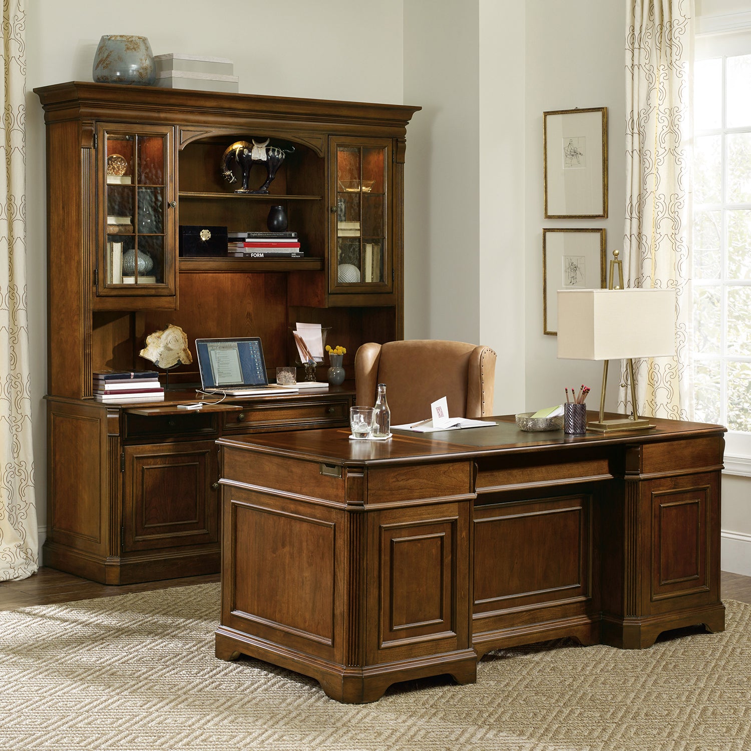 Hooker Furniture Brookhaven Executive Desk