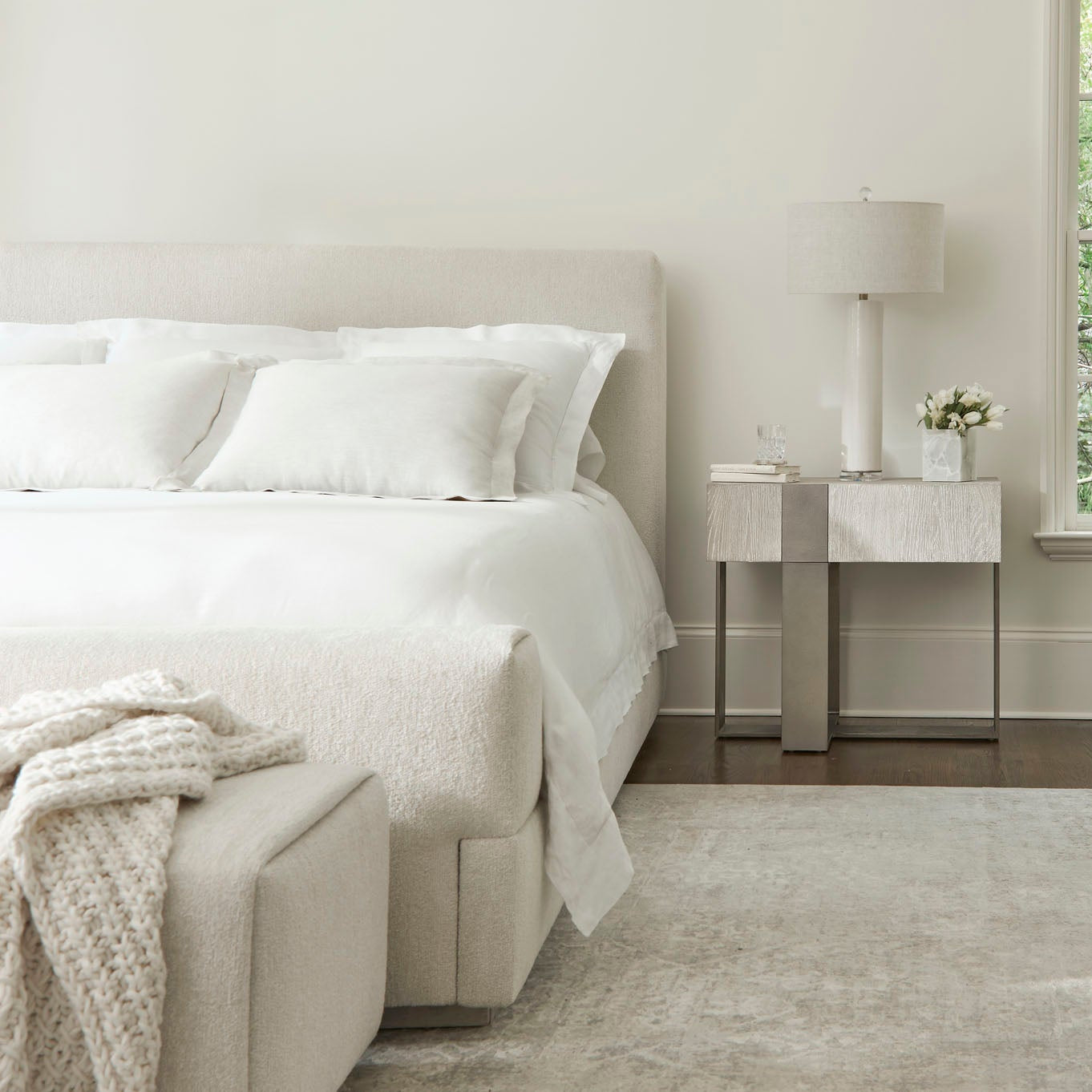 Bernhardt Tempo Bench