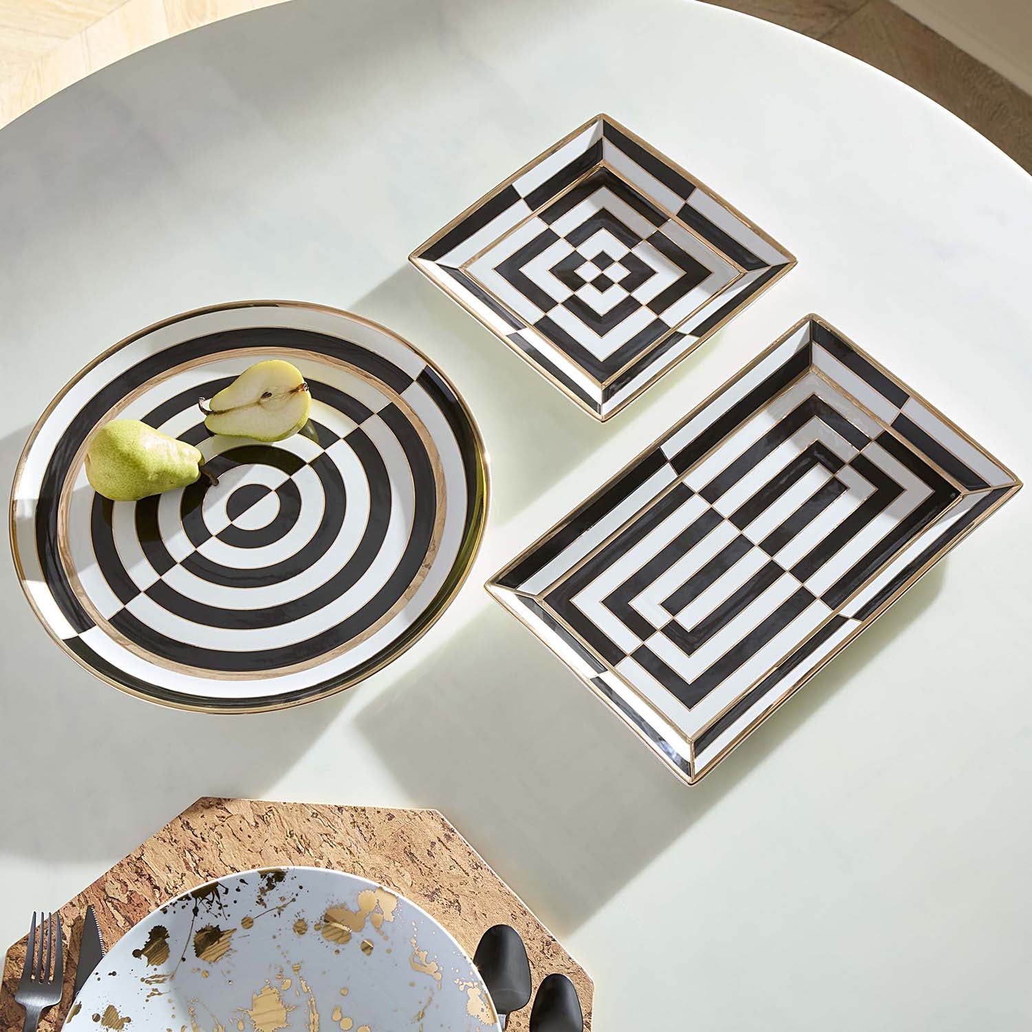 Jonathan Adler Op Art Round Serving Tray
