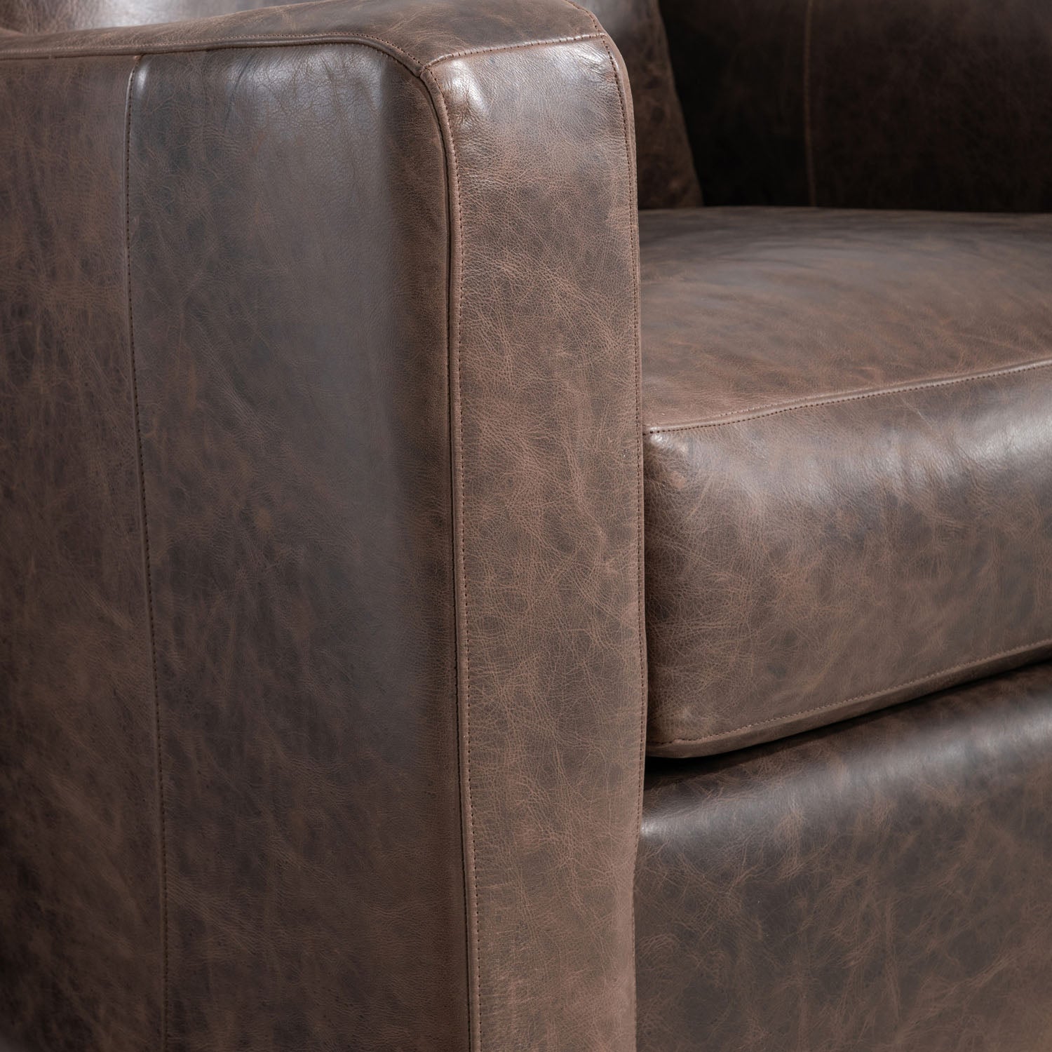 Bernhardt Living Ventura Leather Swivel Chair