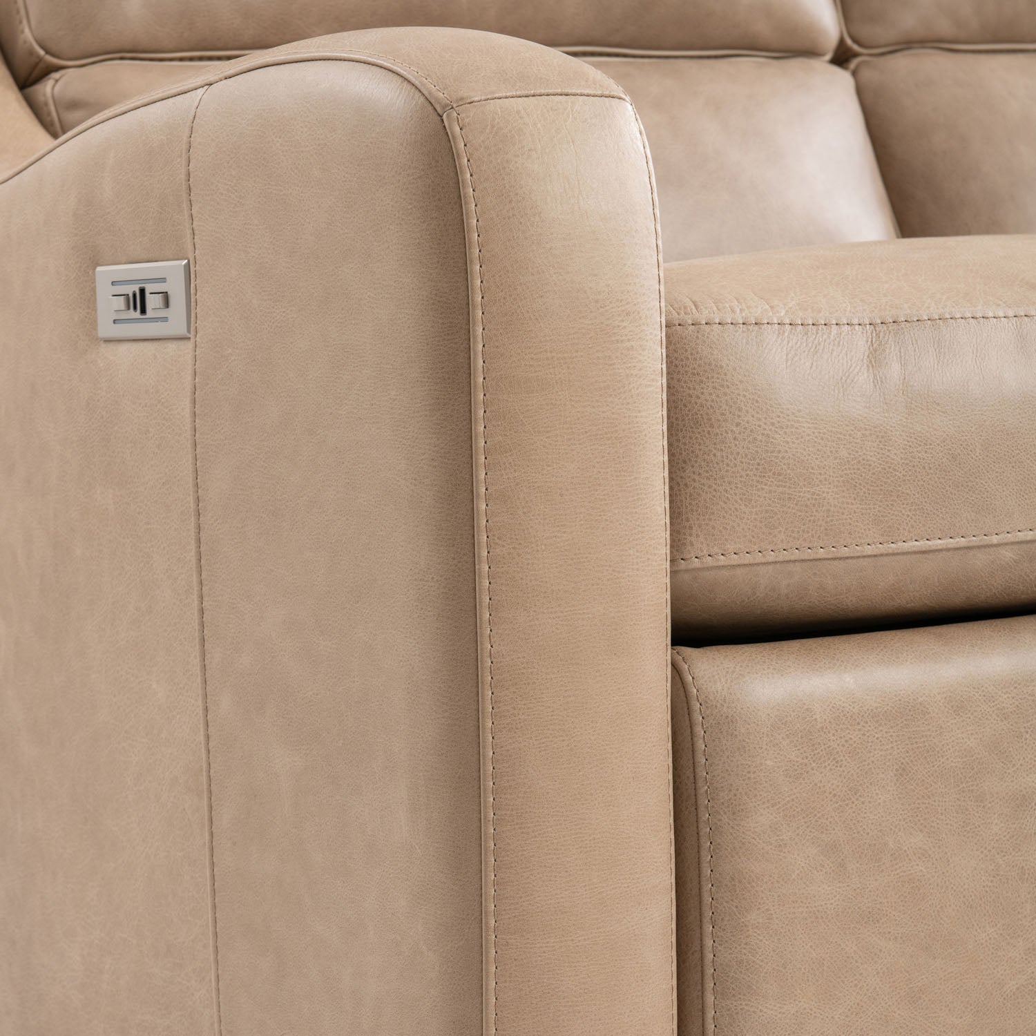 Bernhardt Living Ventura Leather Power Motion Sofa