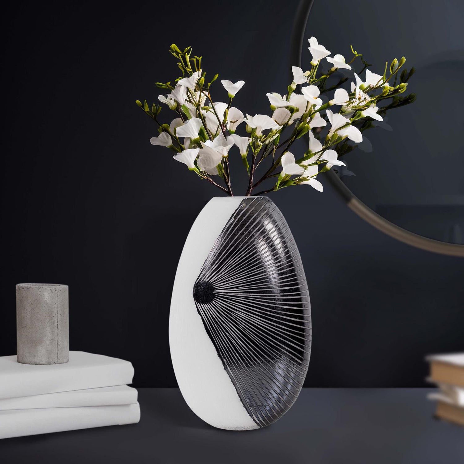 Oxman Hypnotic Glass Vase