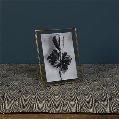 Monroe Vertical Easel Photo Frame