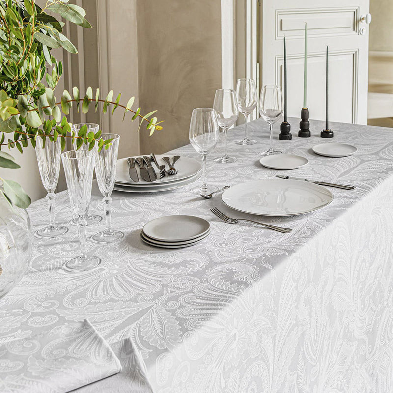 Garnier Thiebaut Grace Bicolores Perle Tablecloth