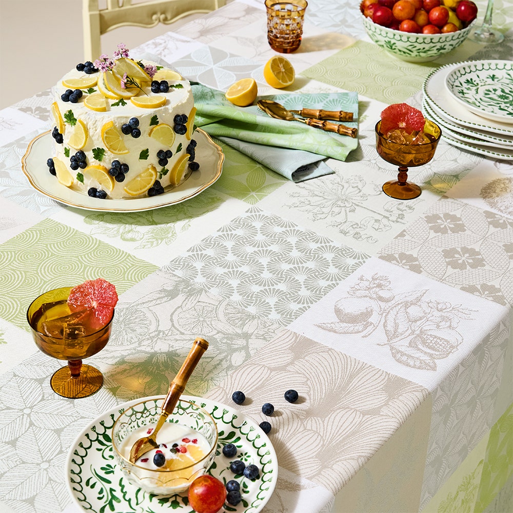 Garnier Thiebaut Mille Parfums Verde Jacquard Tablecloth