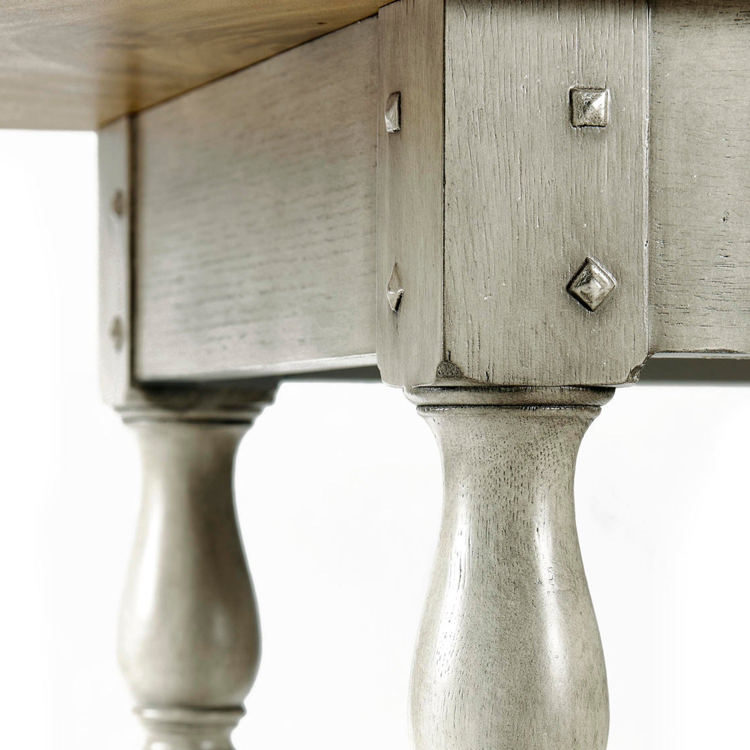 Jonathan Charles Reimagined Dielectric Hunt Table