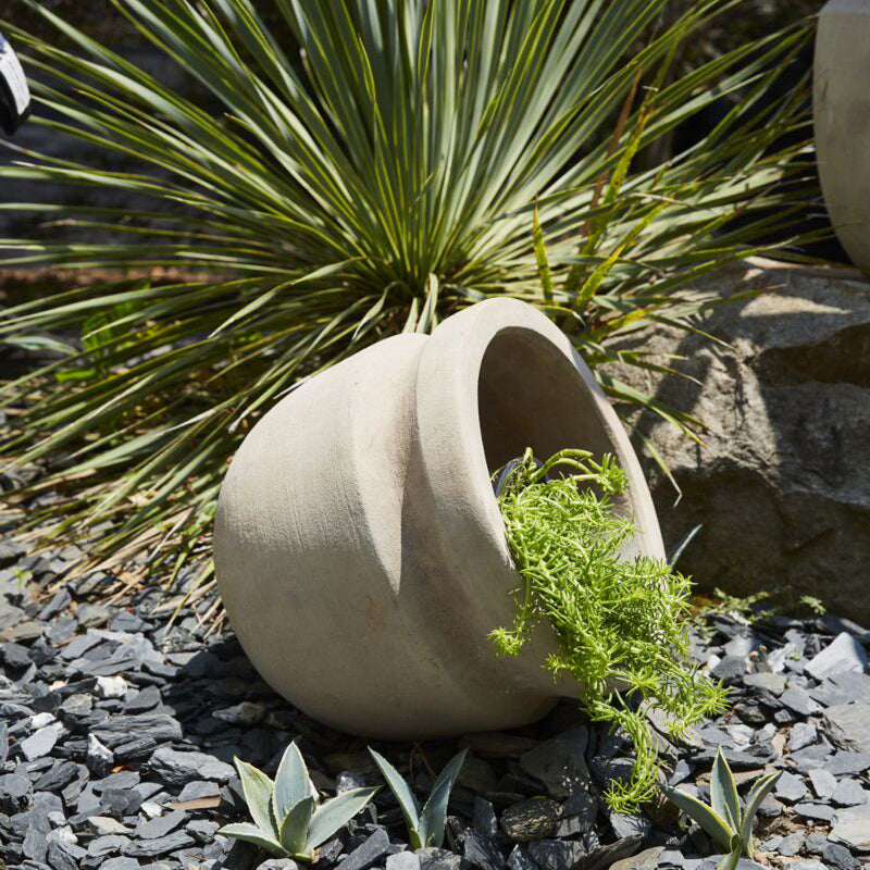 Balos Planter
