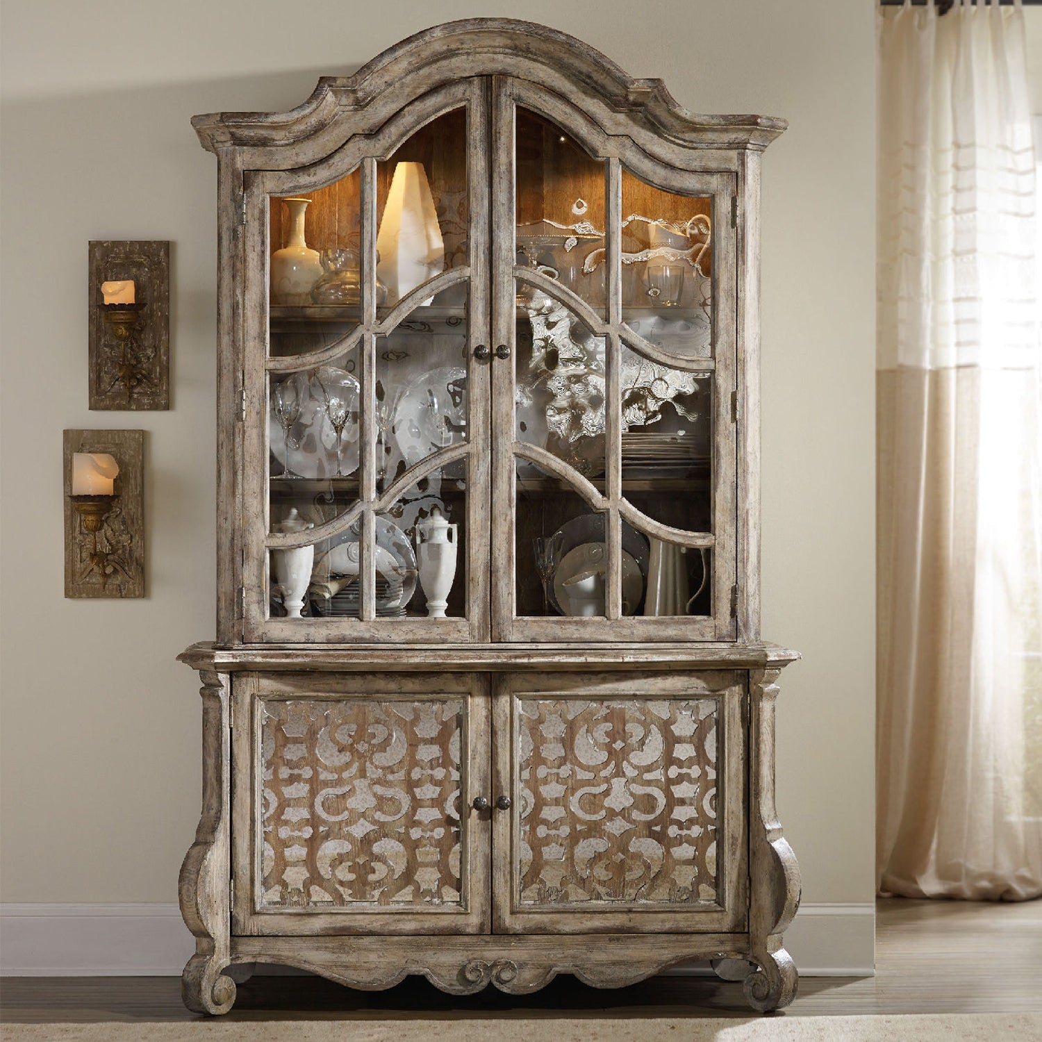 Hooker Furniture Chatelet Buffet