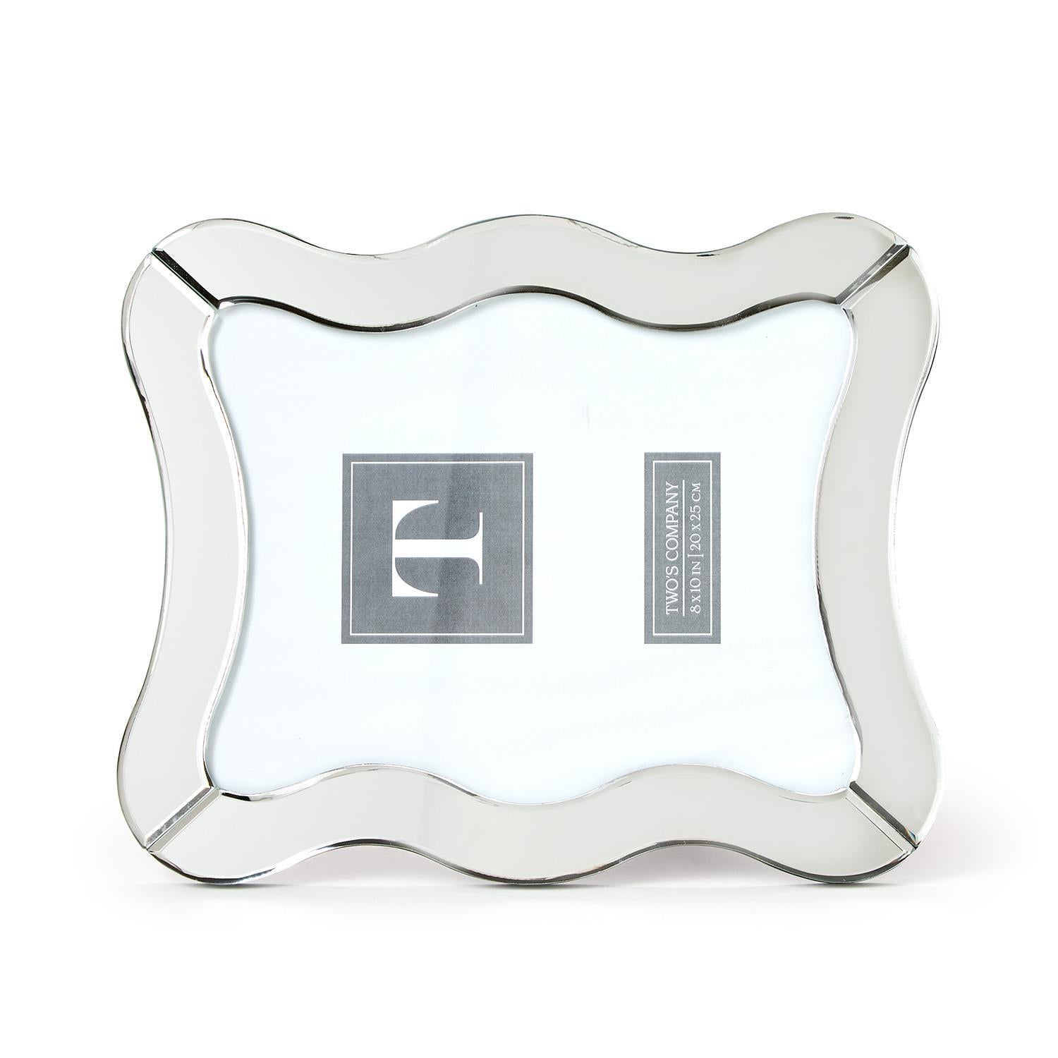 Scalloped Cut Mirror Photo Frame