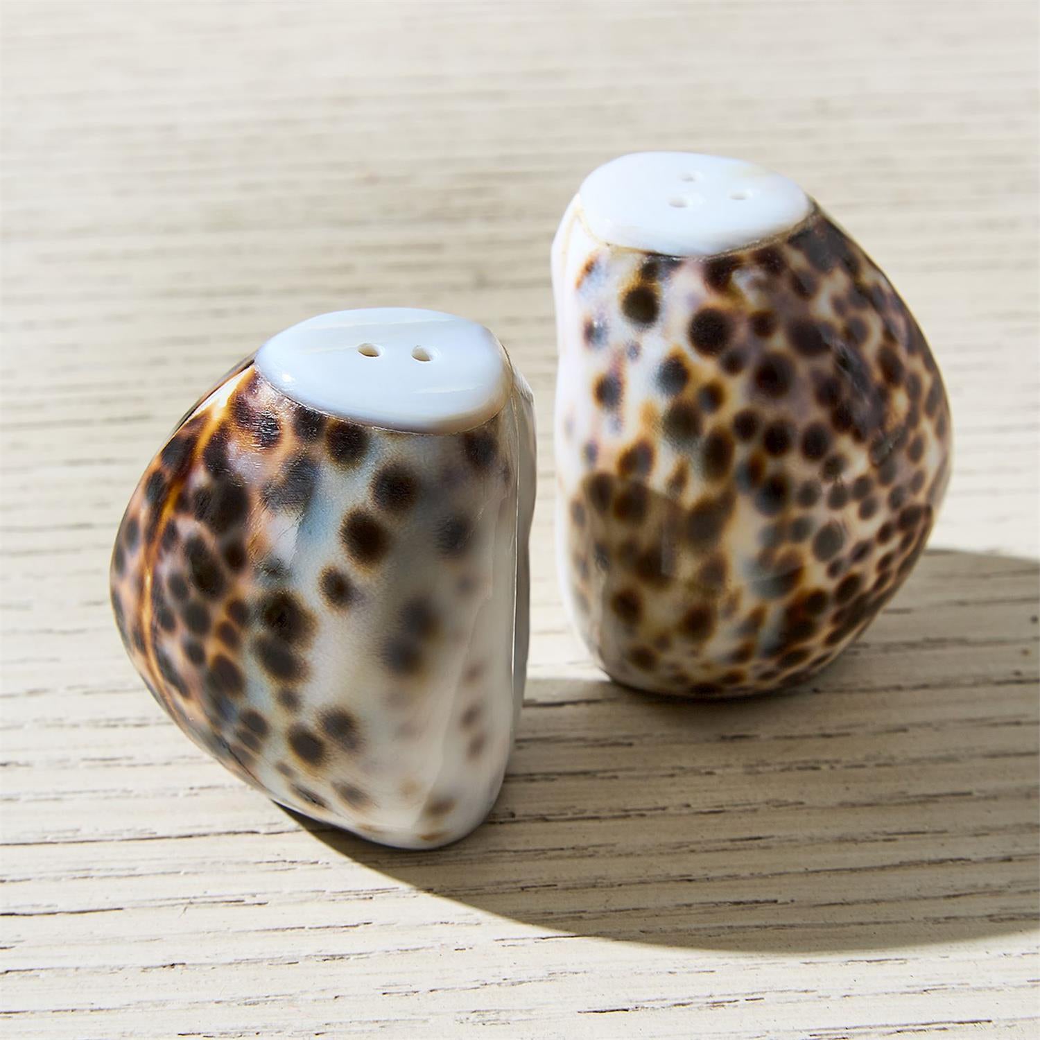 Tiger Cowrie Salt and Pepper Shaker Set in Natural Jute Pouch