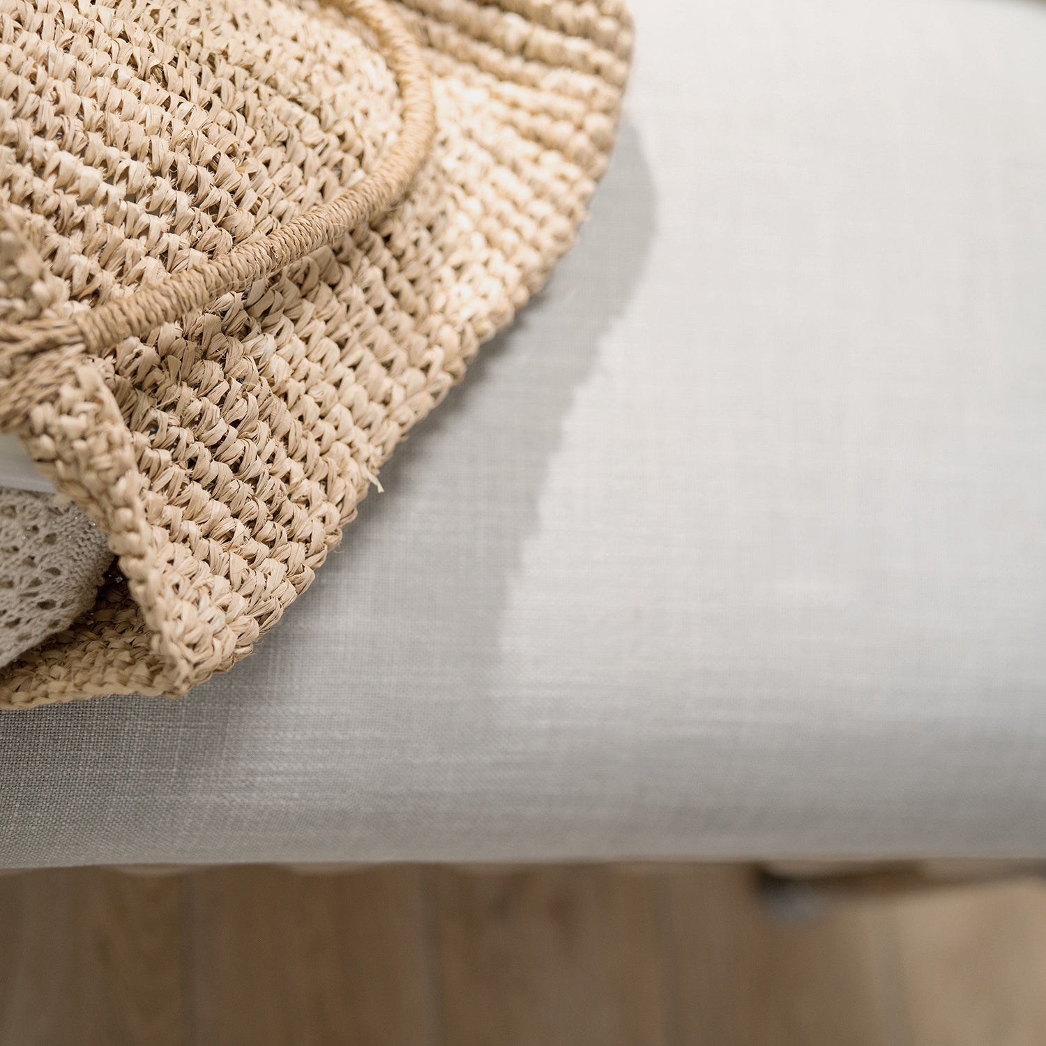 Hooker Furniture Boheme Madera Bed Bench