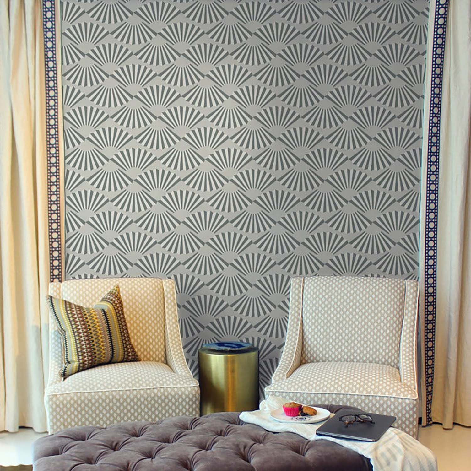 Mitchell Black Fanning Out Wallpaper