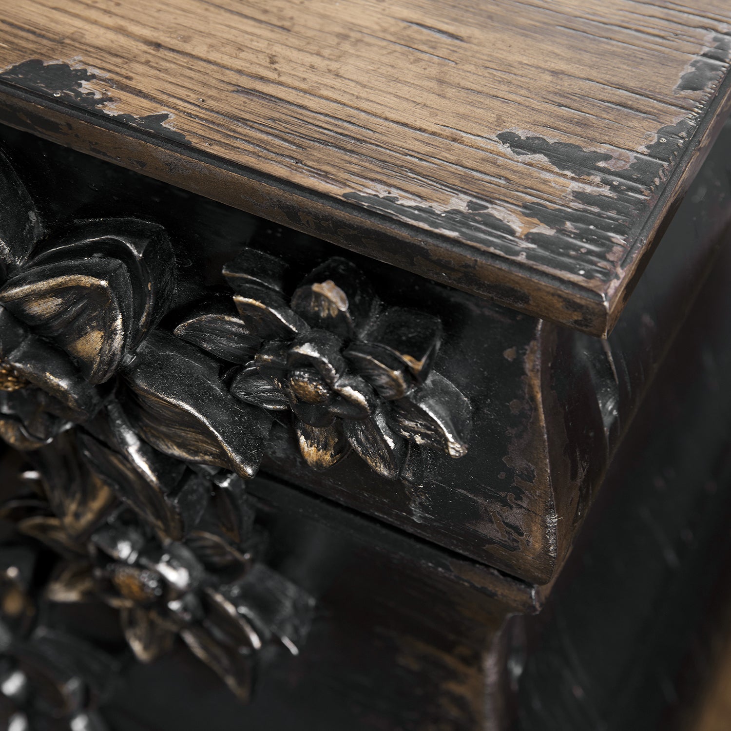 Hooker Furniture Sanctuary Charmant Bachelorette Chest