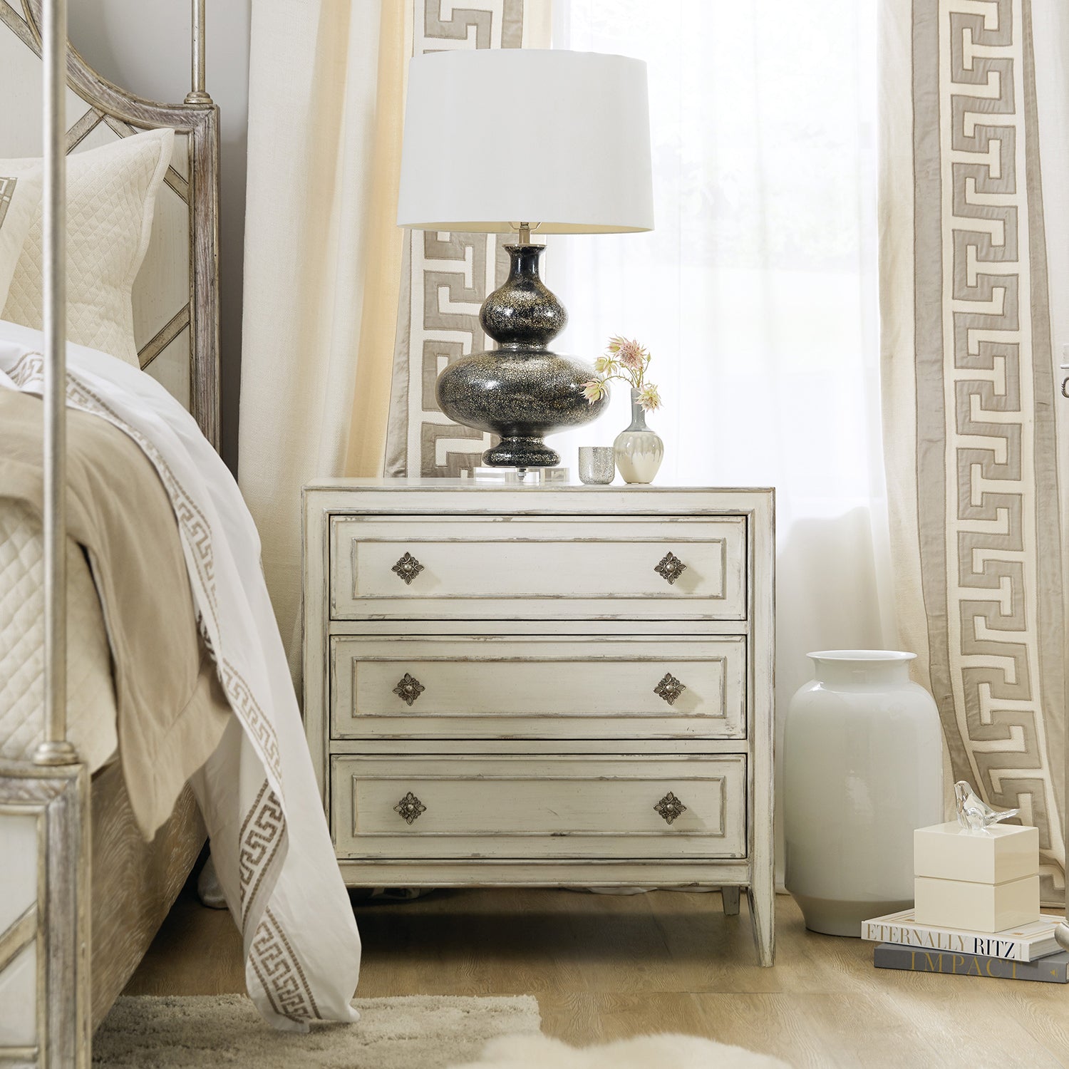 Hooker Furniture Sanctuary Anastasie Nightstand