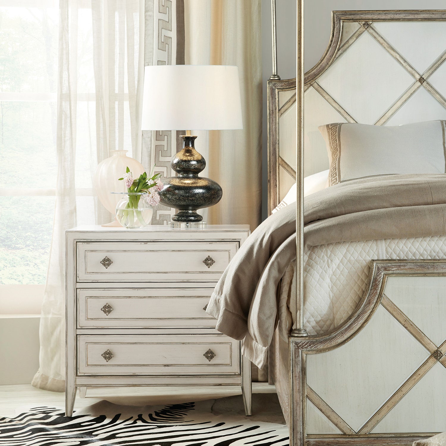 Hooker Furniture Sanctuary Anastasie Nightstand