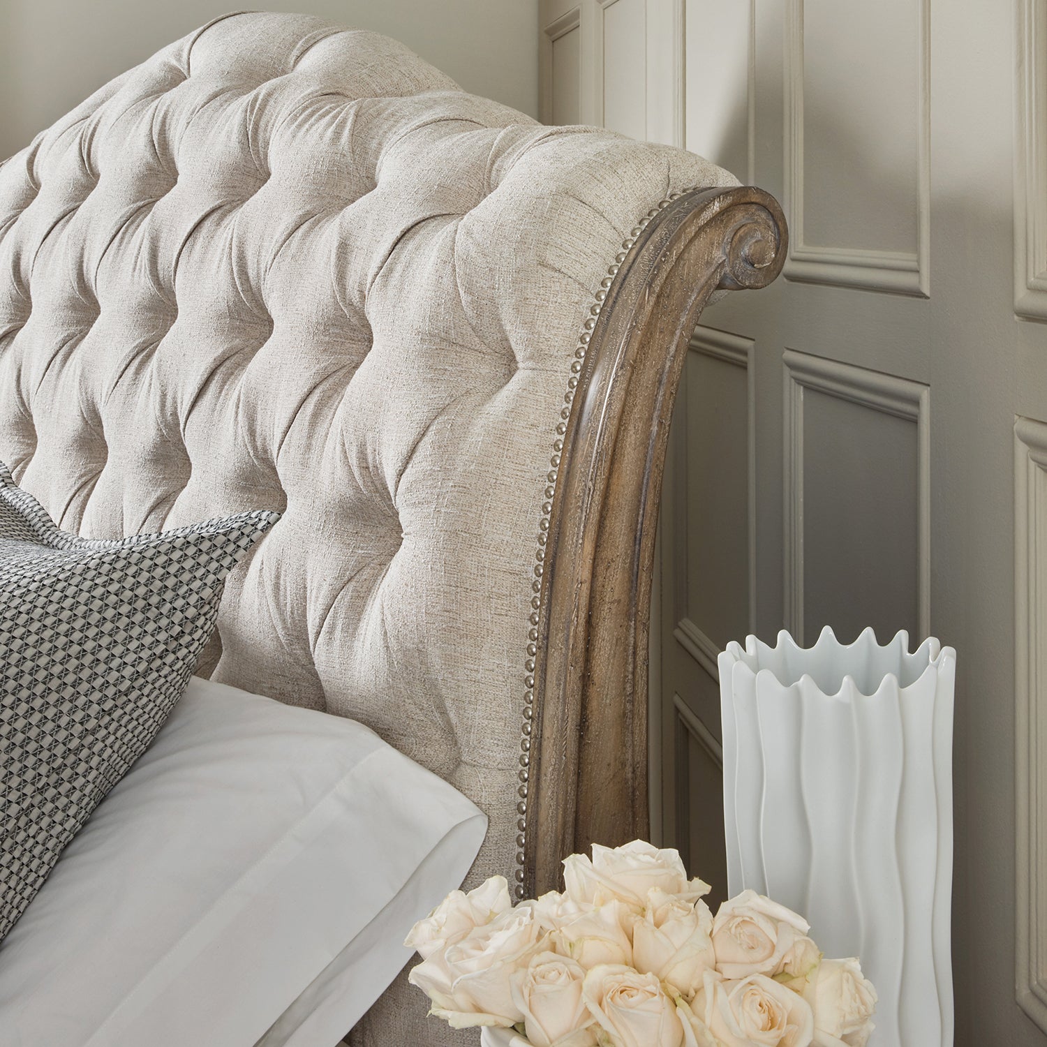 Hooker Furniture Castella Tufted Bed