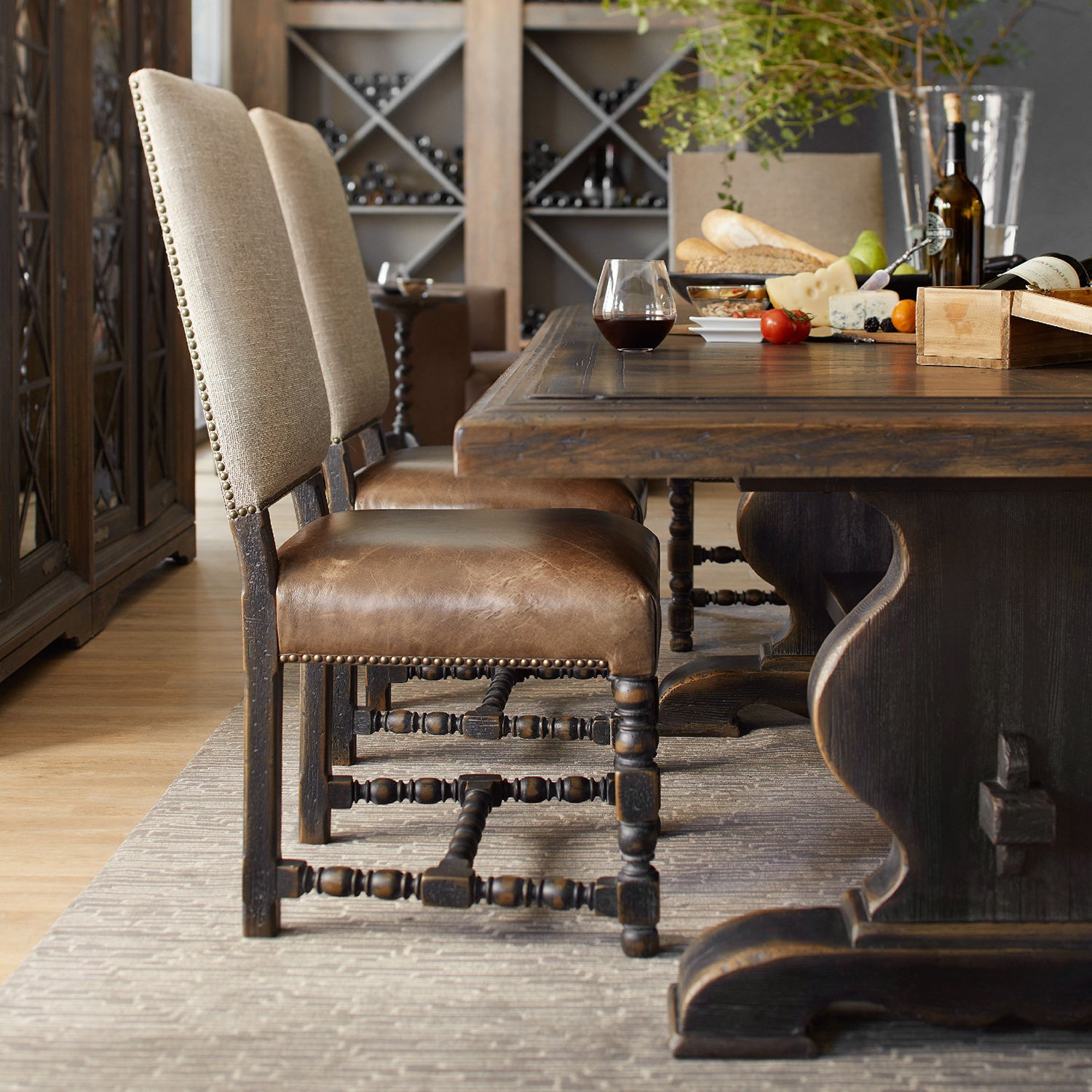 Hooker Furniture Bandera 86in Table