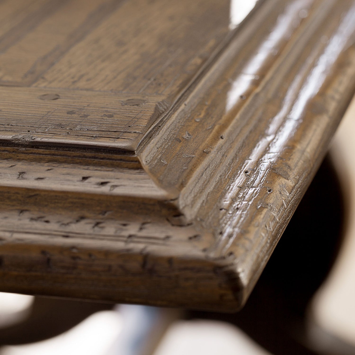 Hooker Furniture Bandera 86in Table