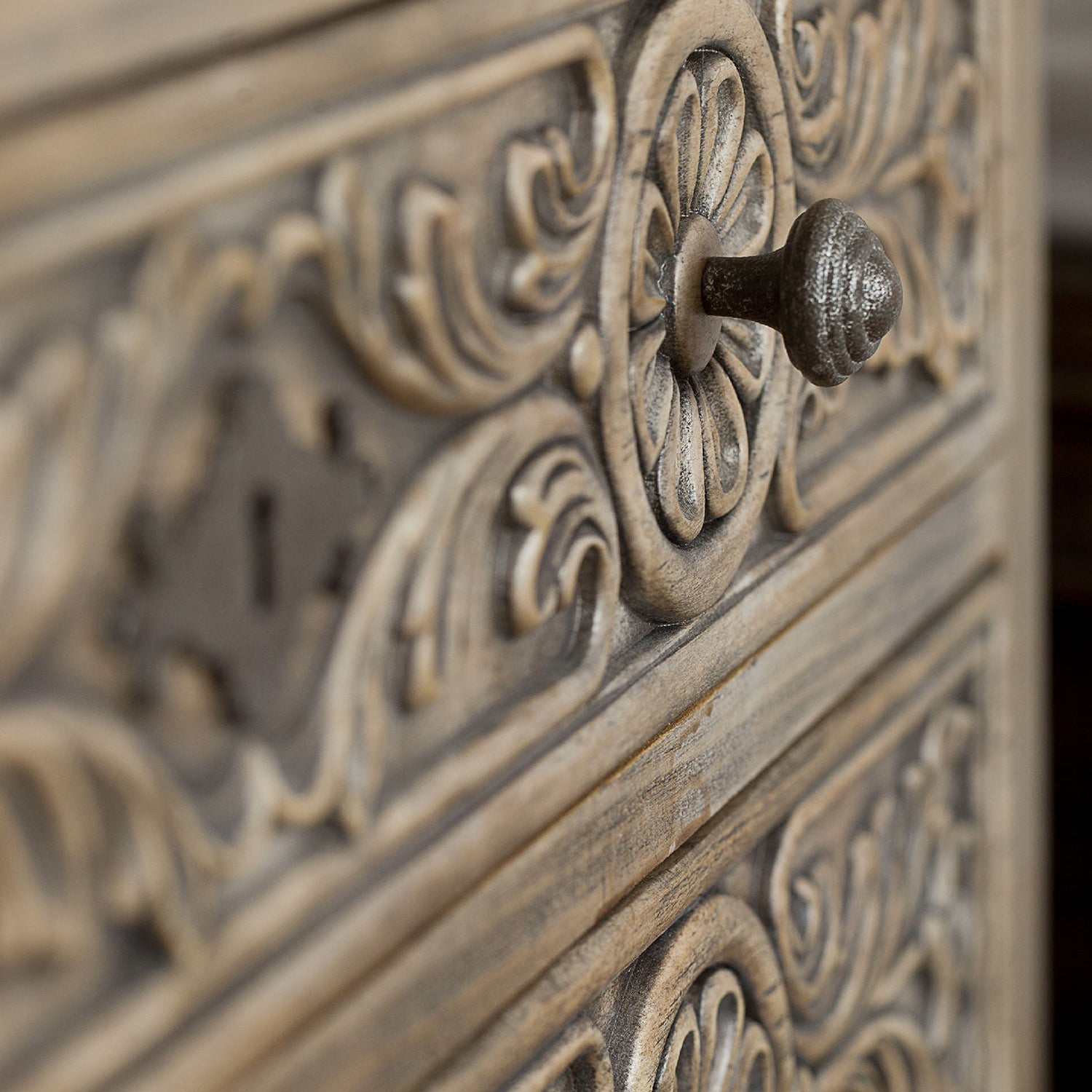 Hooker Furniture Floresville Bachelors Chest