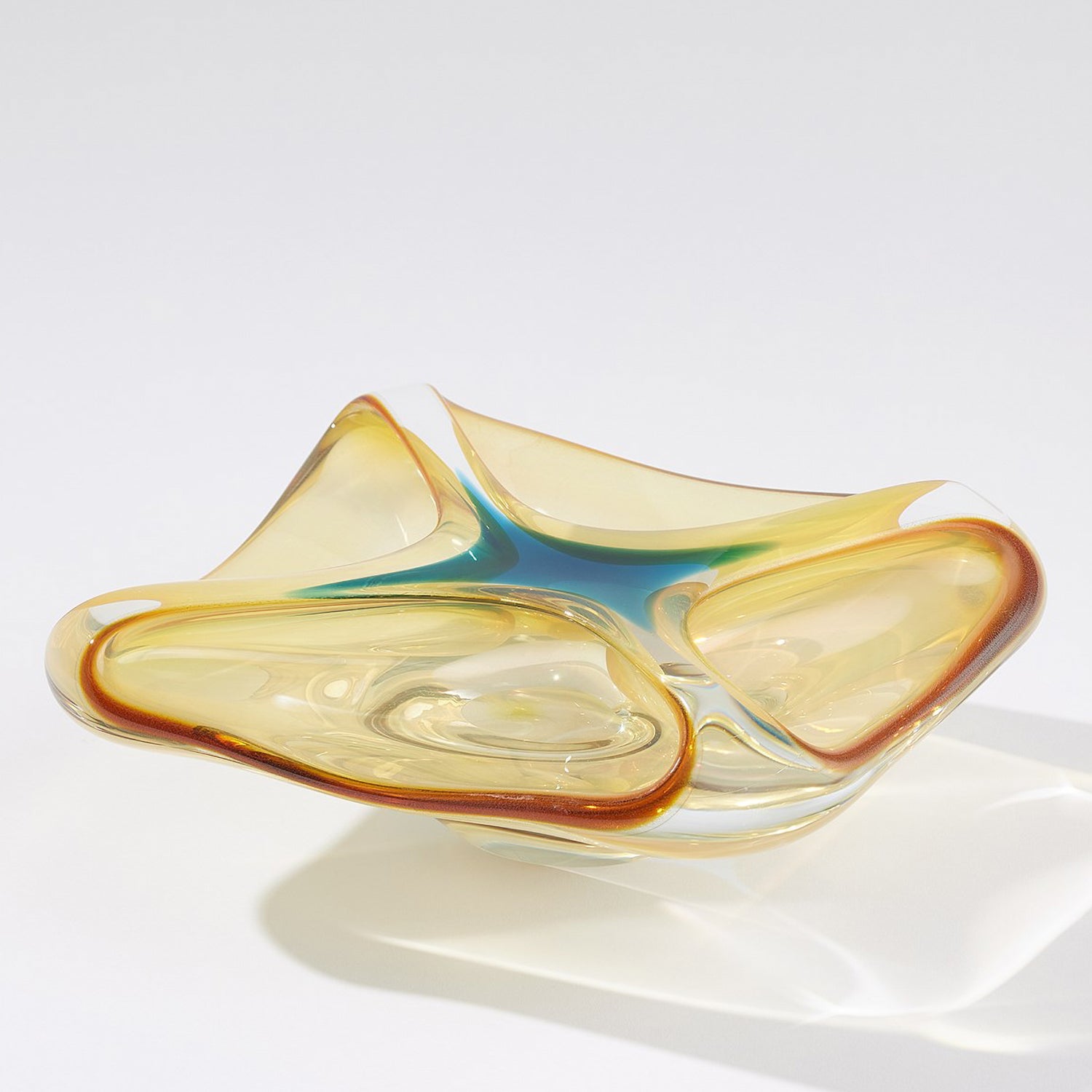 Global Views Quattro Vessel