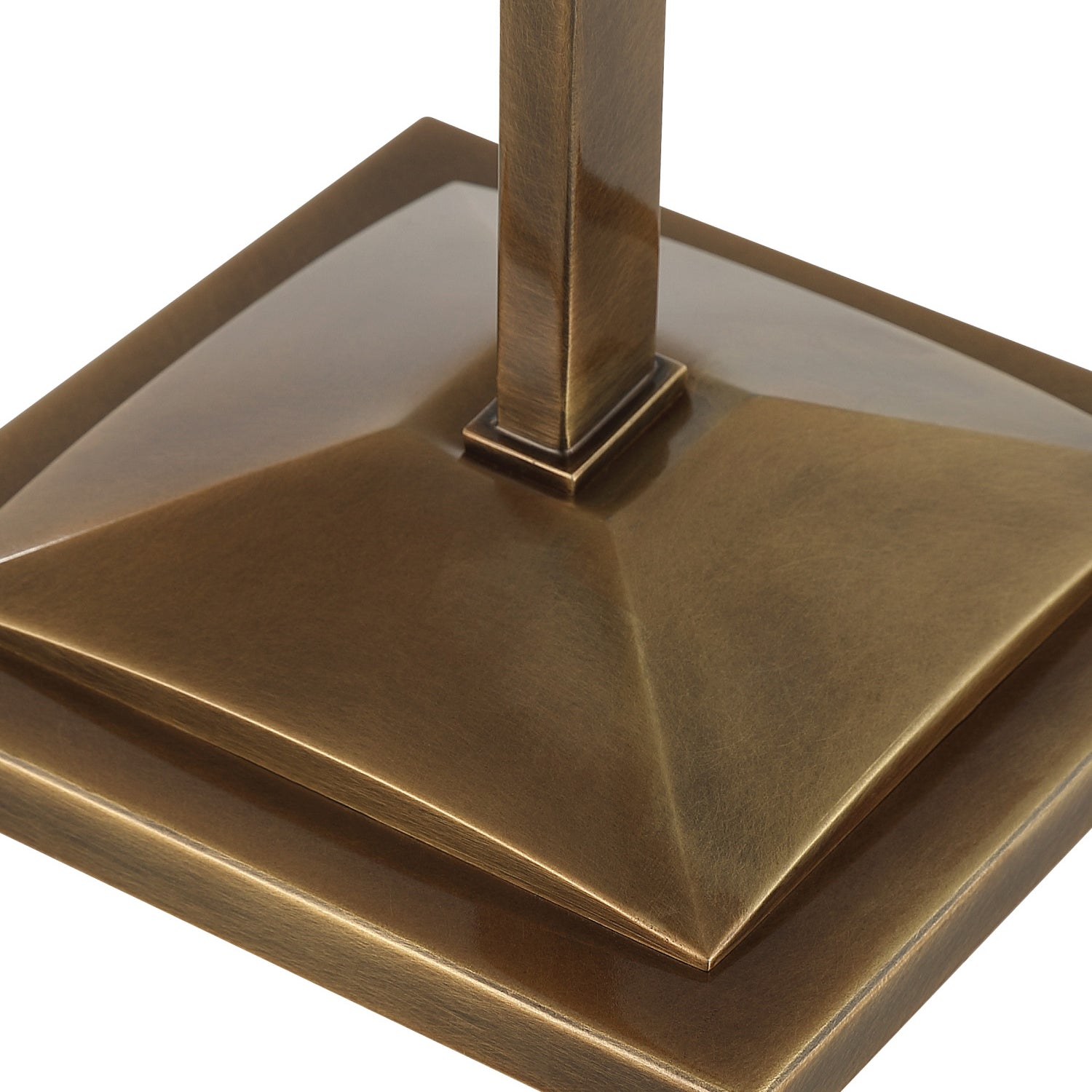 Currey & Co Ruxley Brass Table Lamp