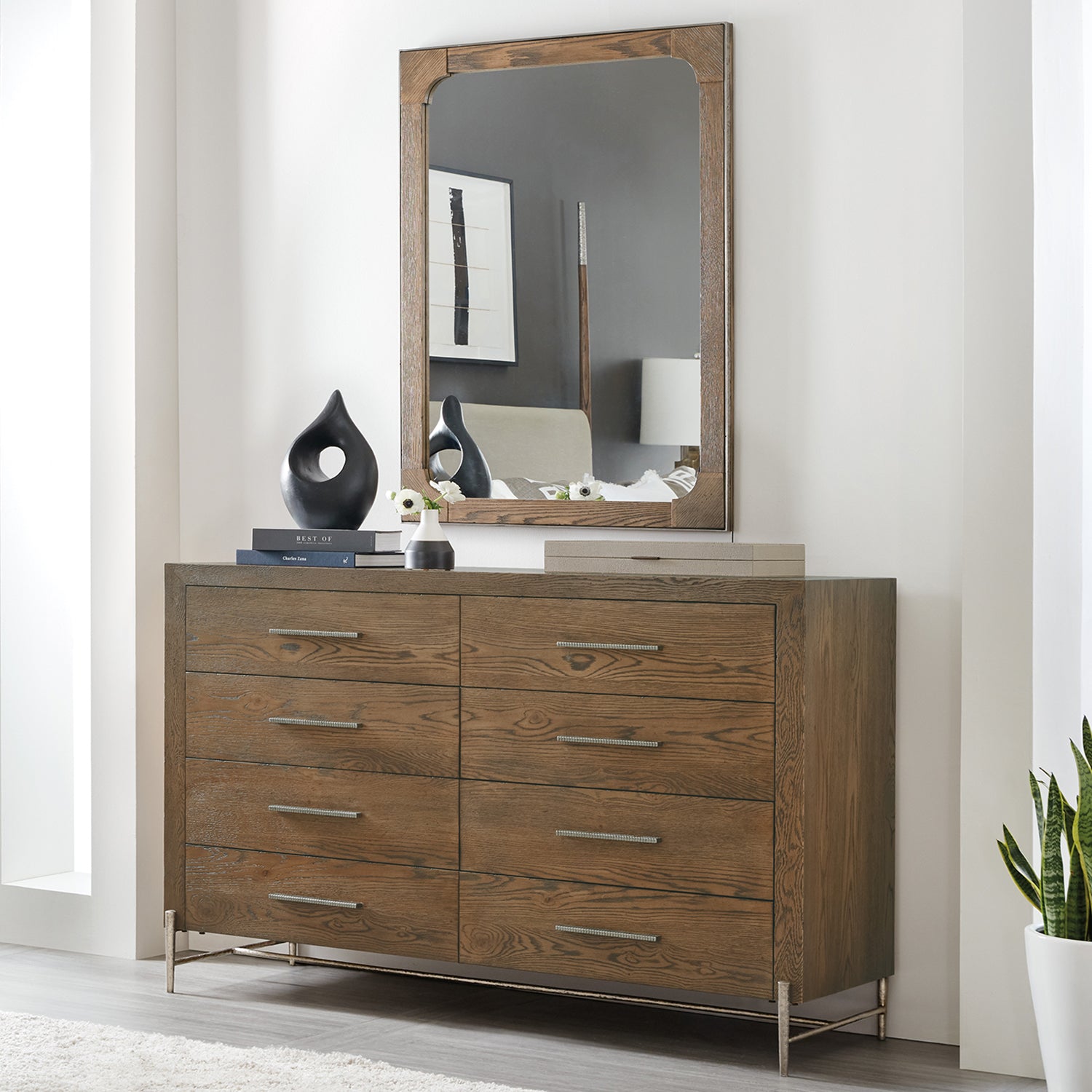 Hooker Furniture Chapman Eight-Drawer Dresser