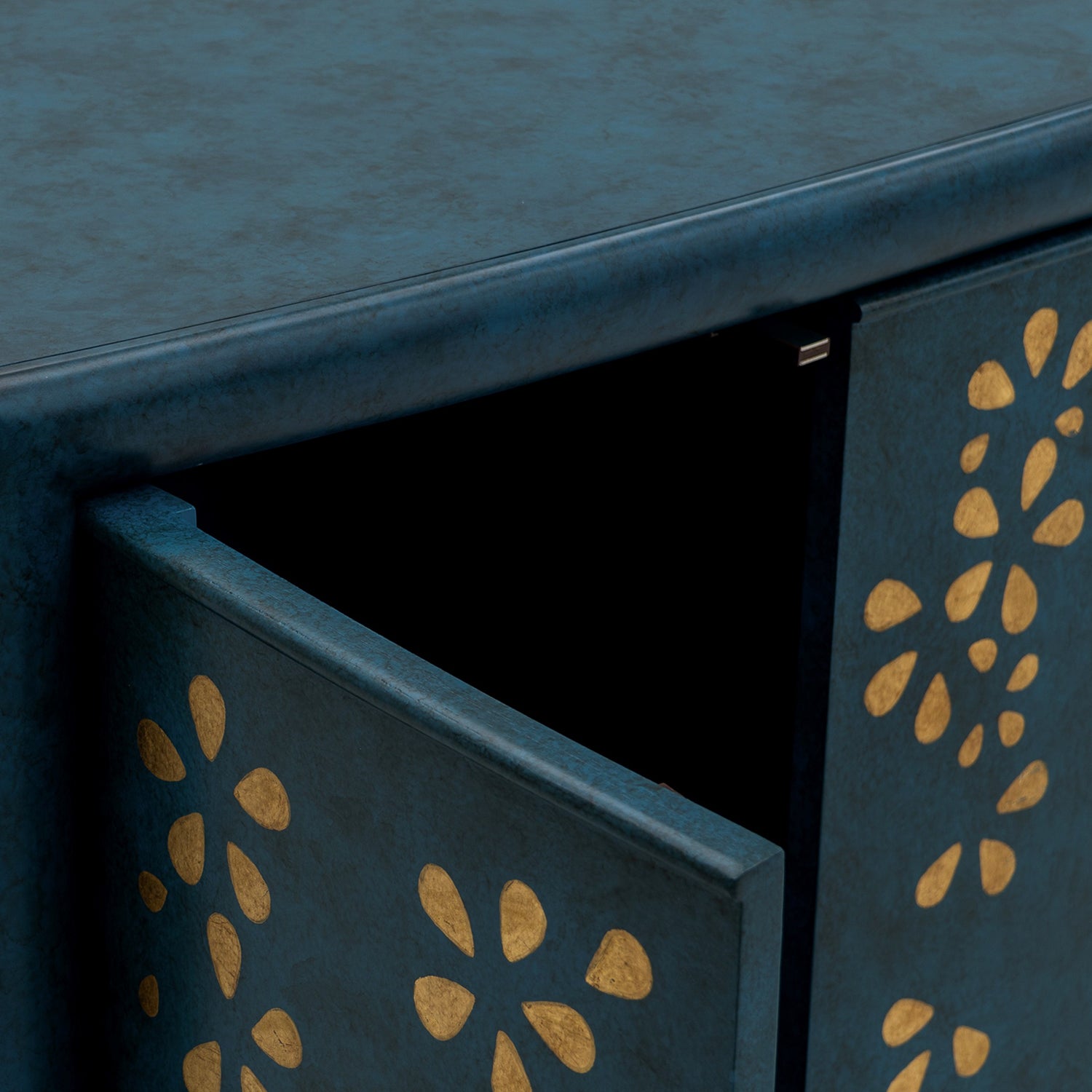 Bassett Mirror Argento Hall Cabinet